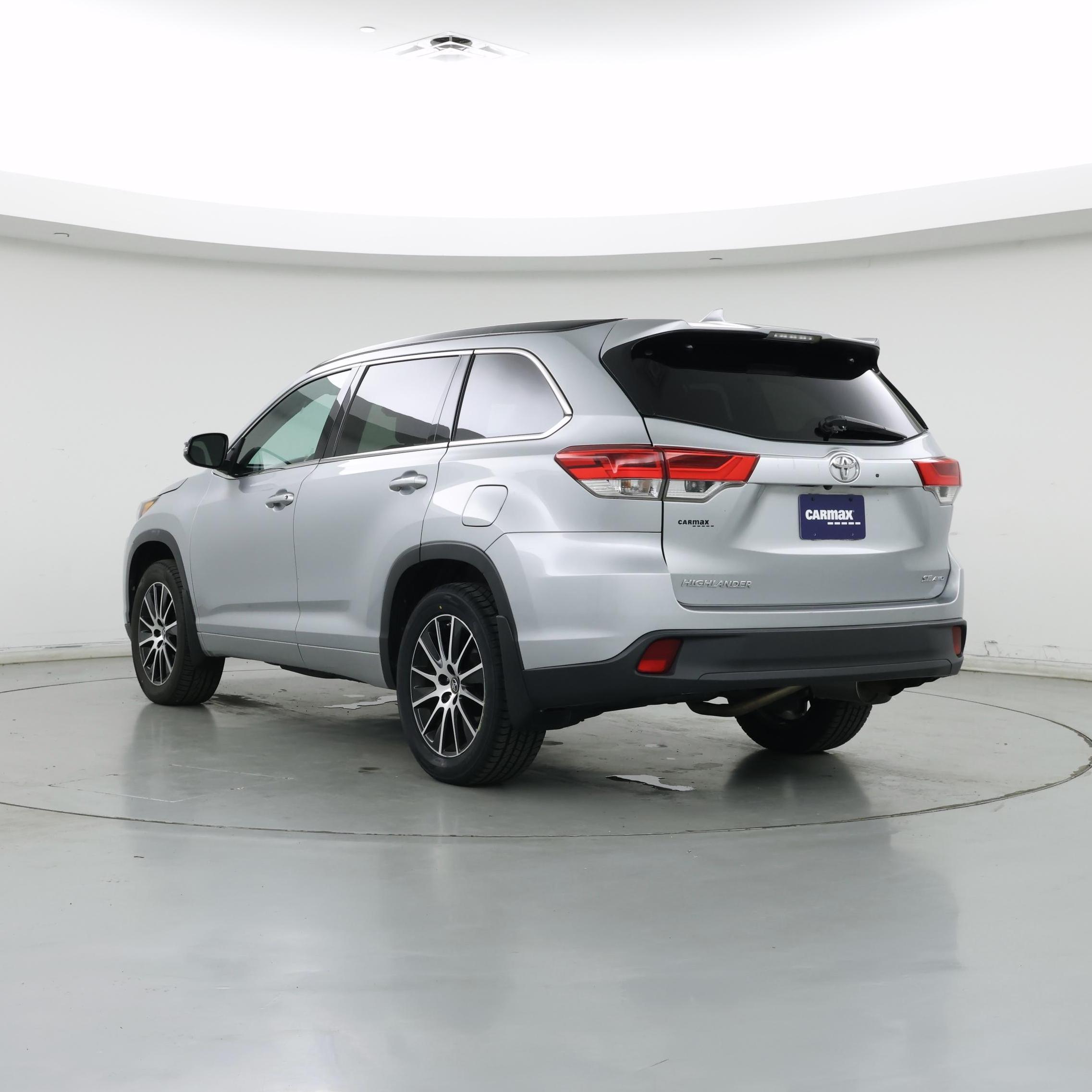 Thumbnail: 2017 Toyota Highlander - 2