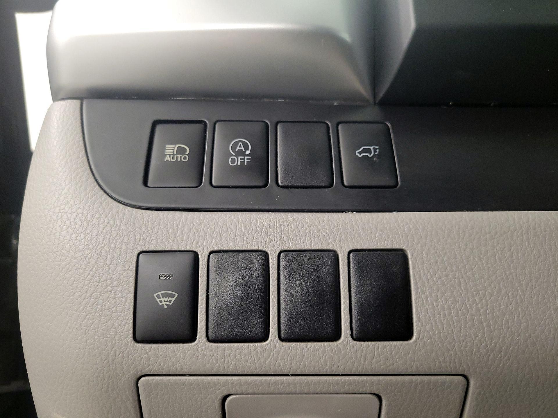 Thumbnail: 2017 Toyota Highlander - 13