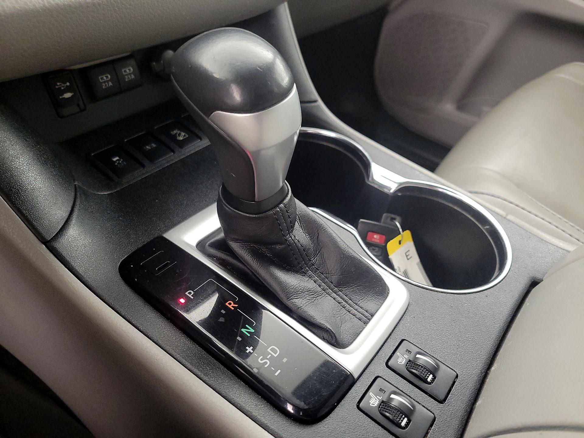 Thumbnail: 2017 Toyota Highlander - 18