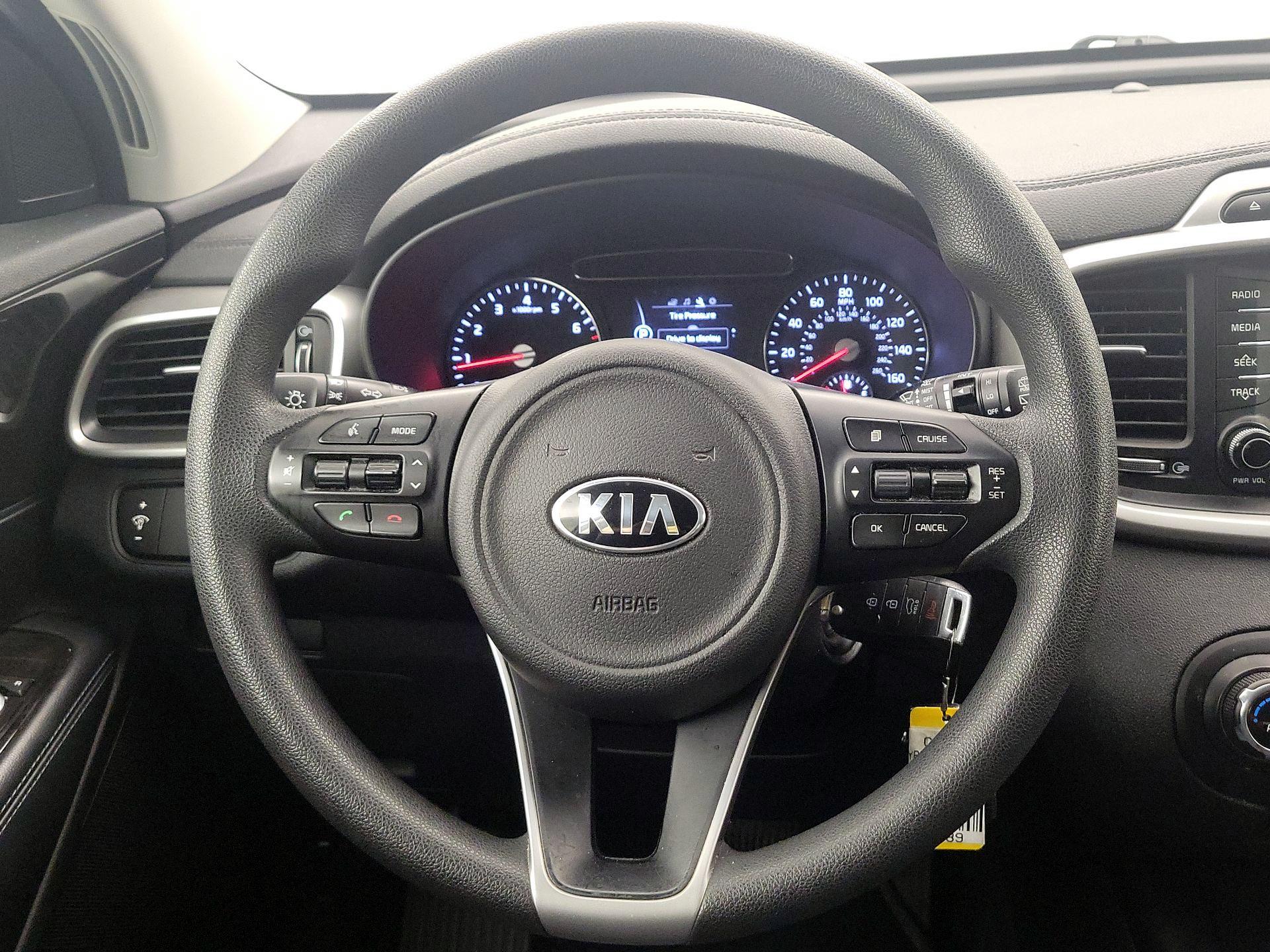 Thumbnail: 2018 Kia Sorento - 10