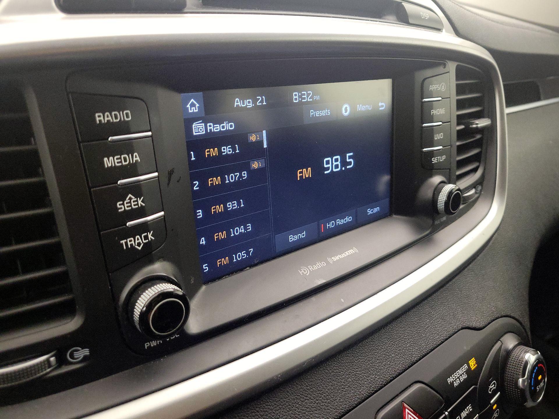 Thumbnail: 2018 Kia Sorento - 15