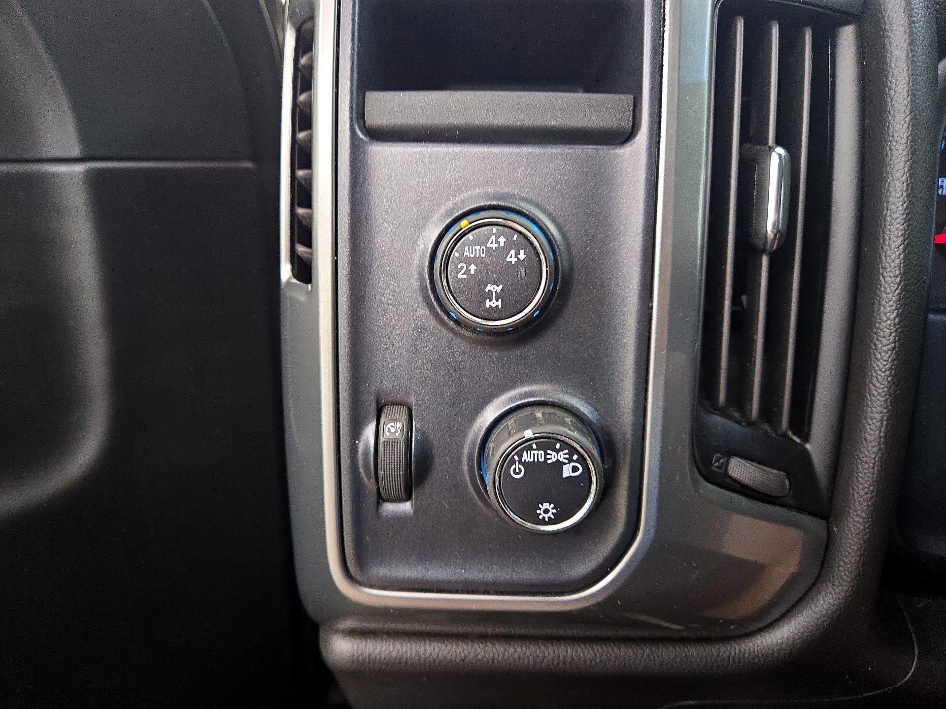 Thumbnail: 2014 Chevrolet Silverado 1500 - 13