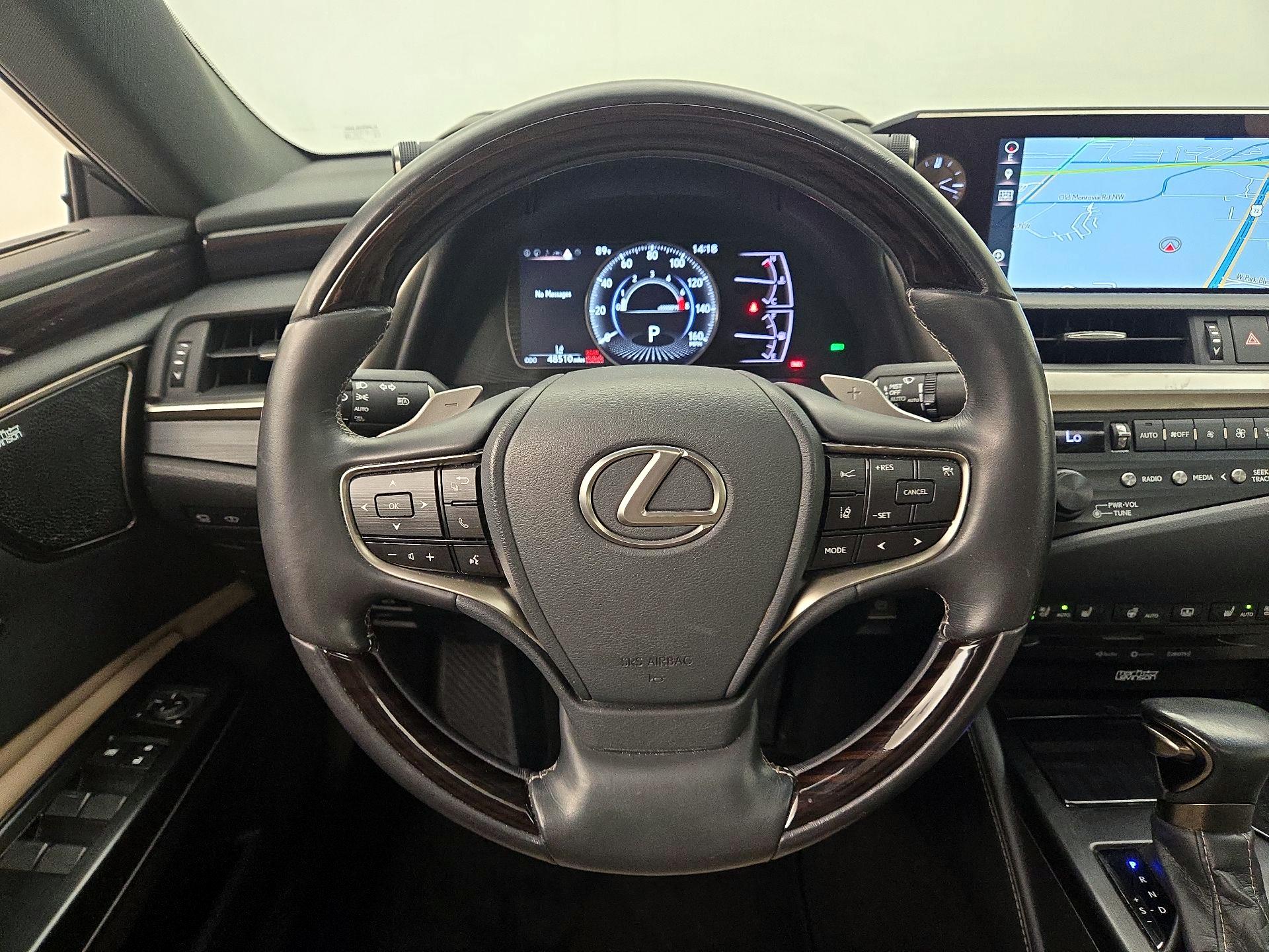 Thumbnail: 2019 Lexus ES - 10