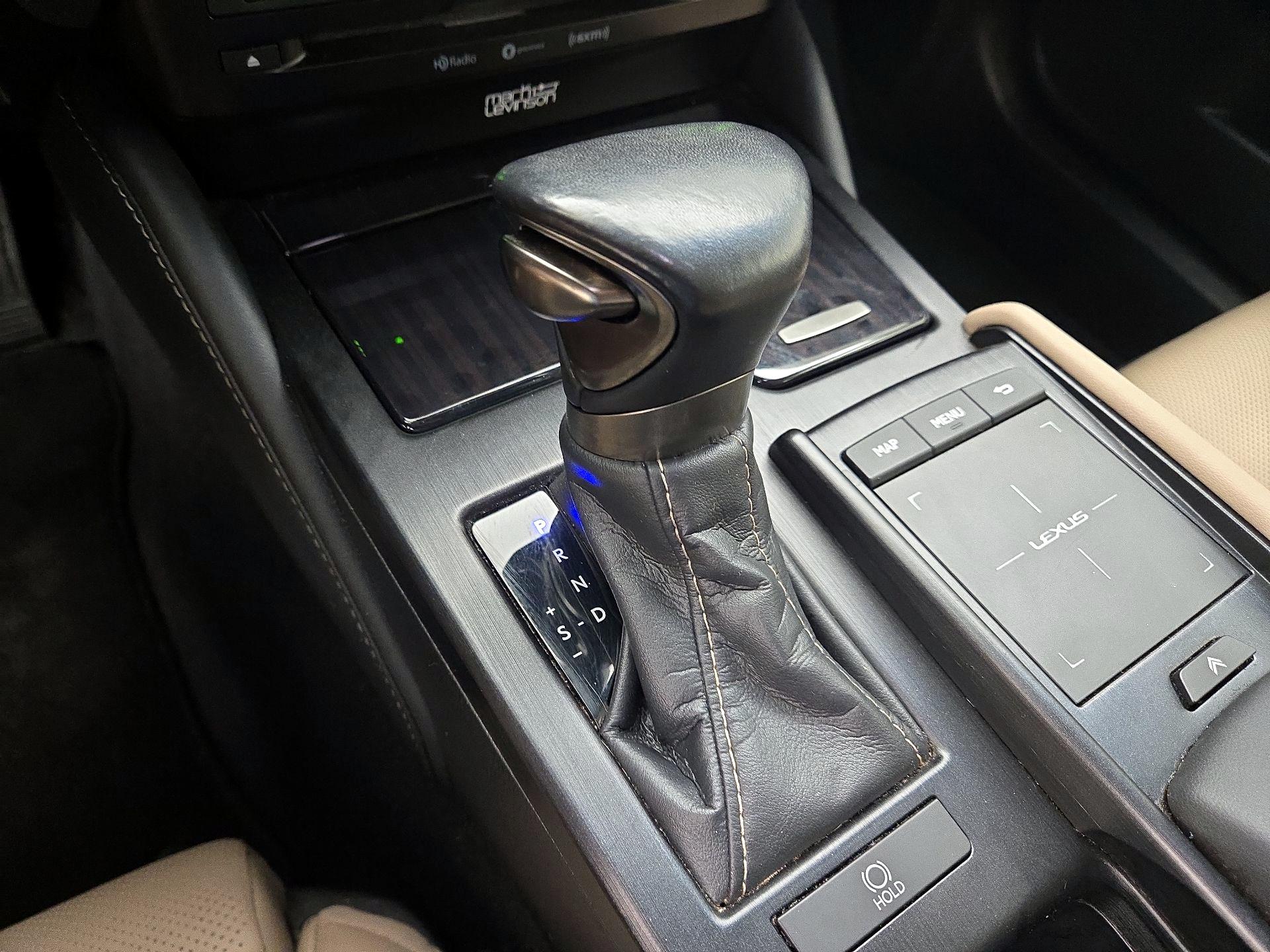 Thumbnail: 2019 Lexus ES - 18