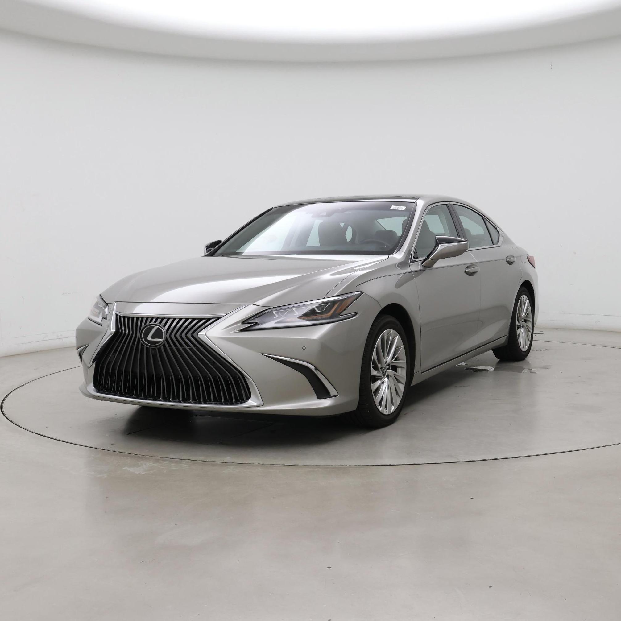 Thumbnail: 2019 Lexus ES - 4
