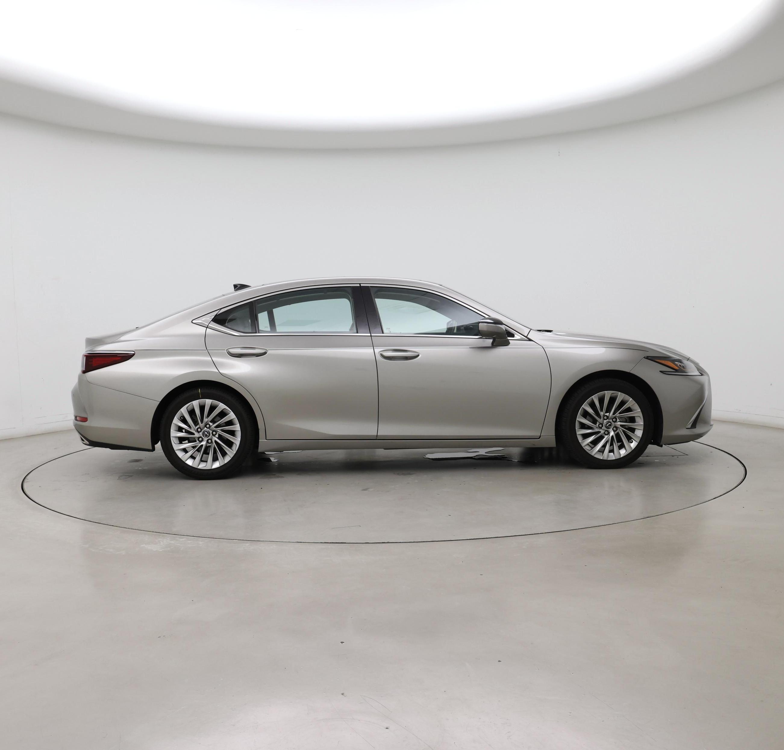 Thumbnail: 2019 Lexus ES - 7