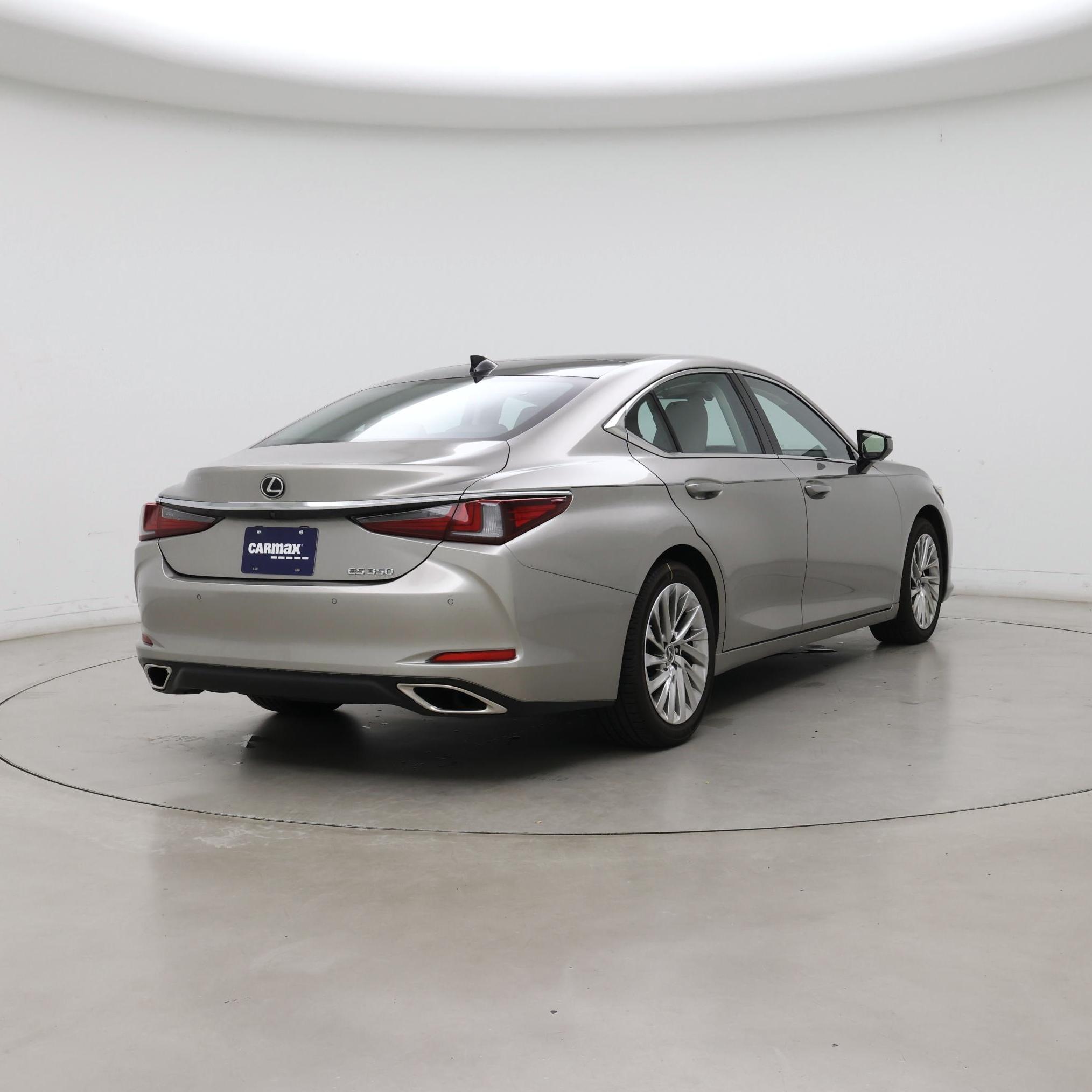 Thumbnail: 2019 Lexus ES - 8