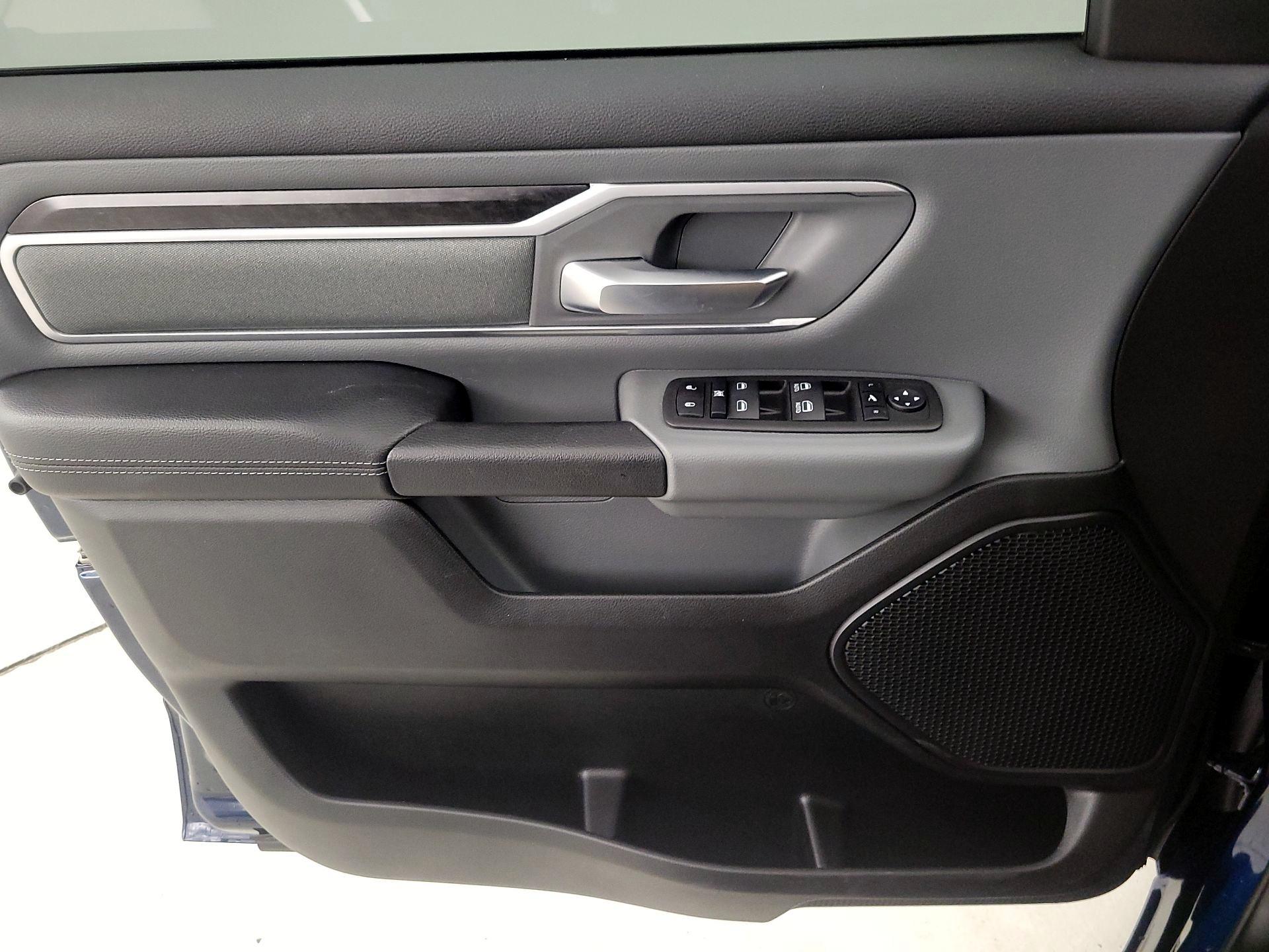 Thumbnail: 2023 RAM 1500 - 10