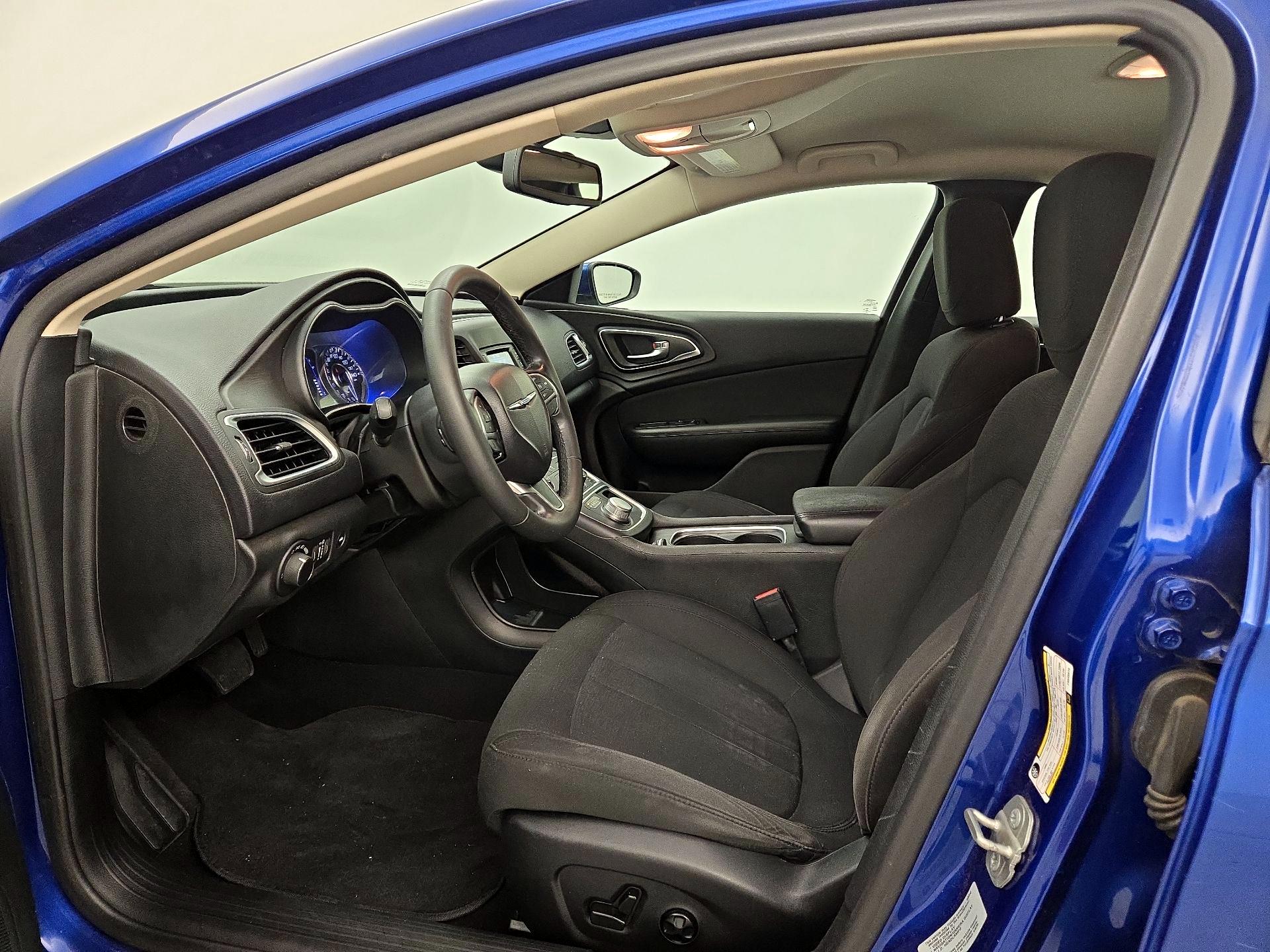 Thumbnail: 2015 Chrysler 200 - 11