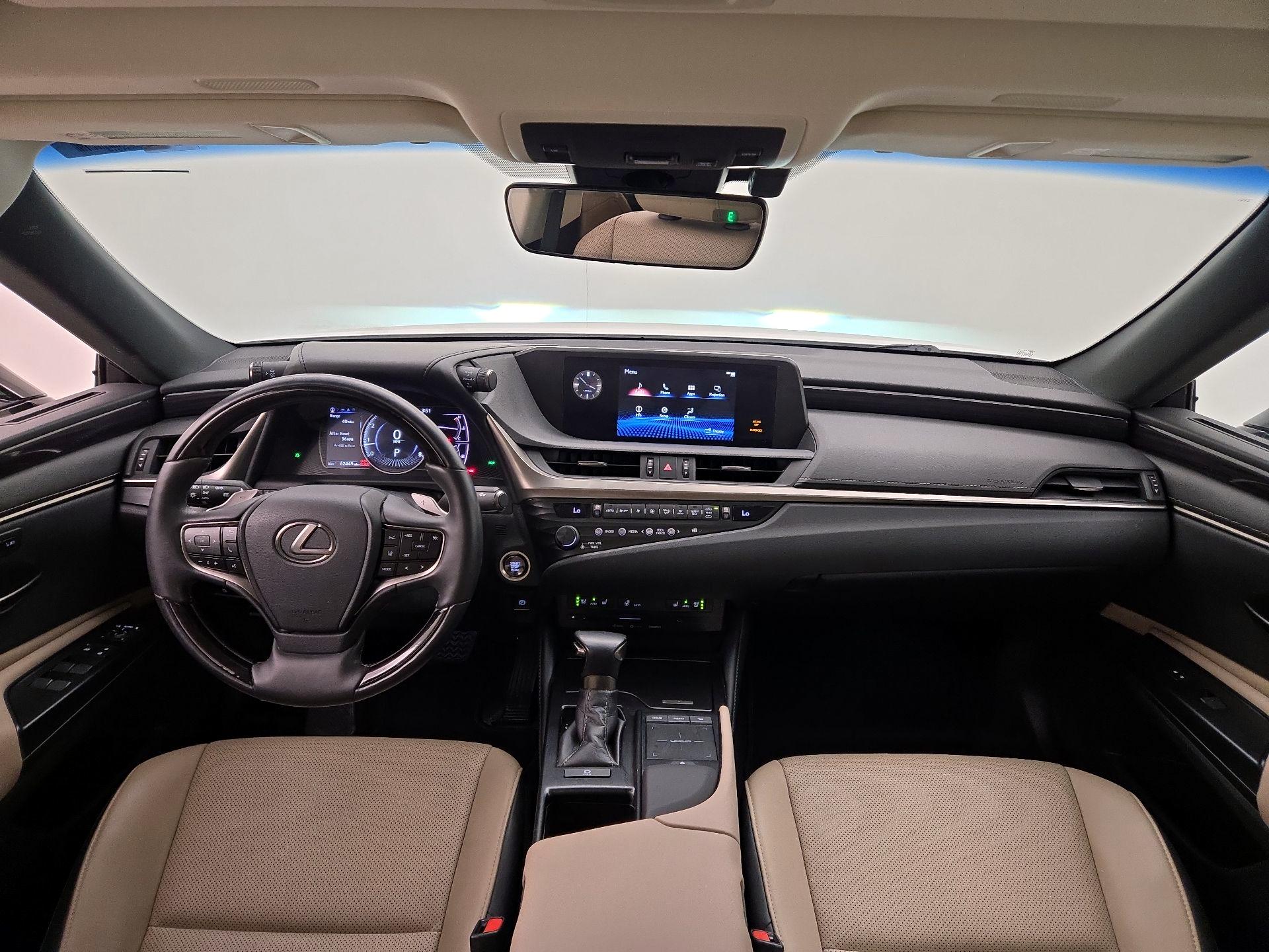 Thumbnail: 2020 Lexus ES - 9