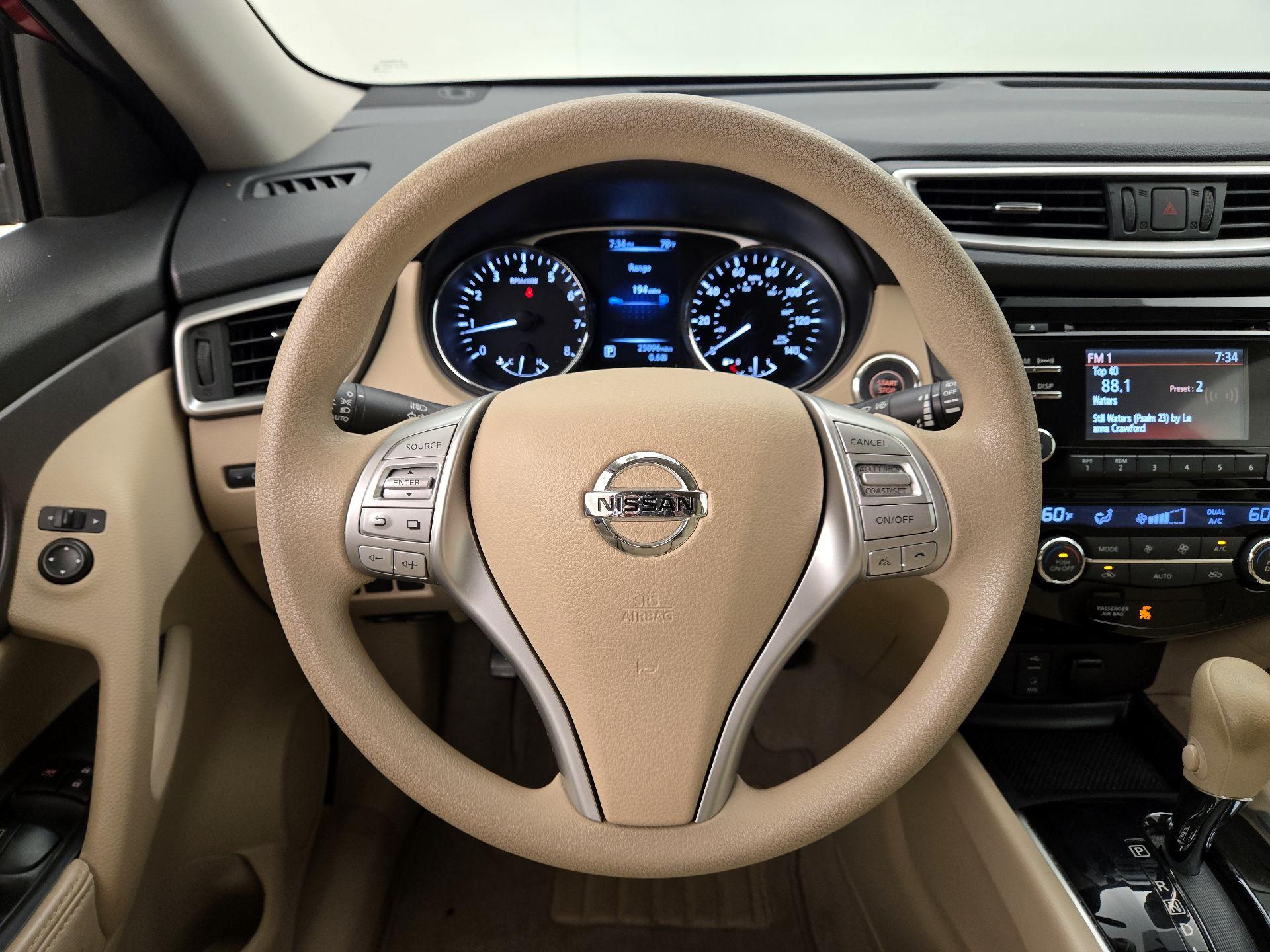 Thumbnail: 2014 Nissan Rogue - 10
