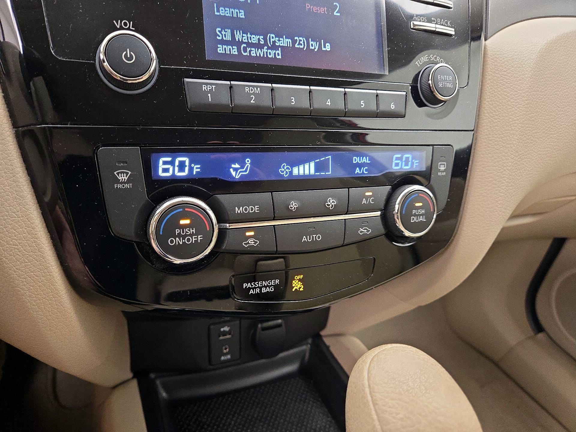 Thumbnail: 2014 Nissan Rogue - 16
