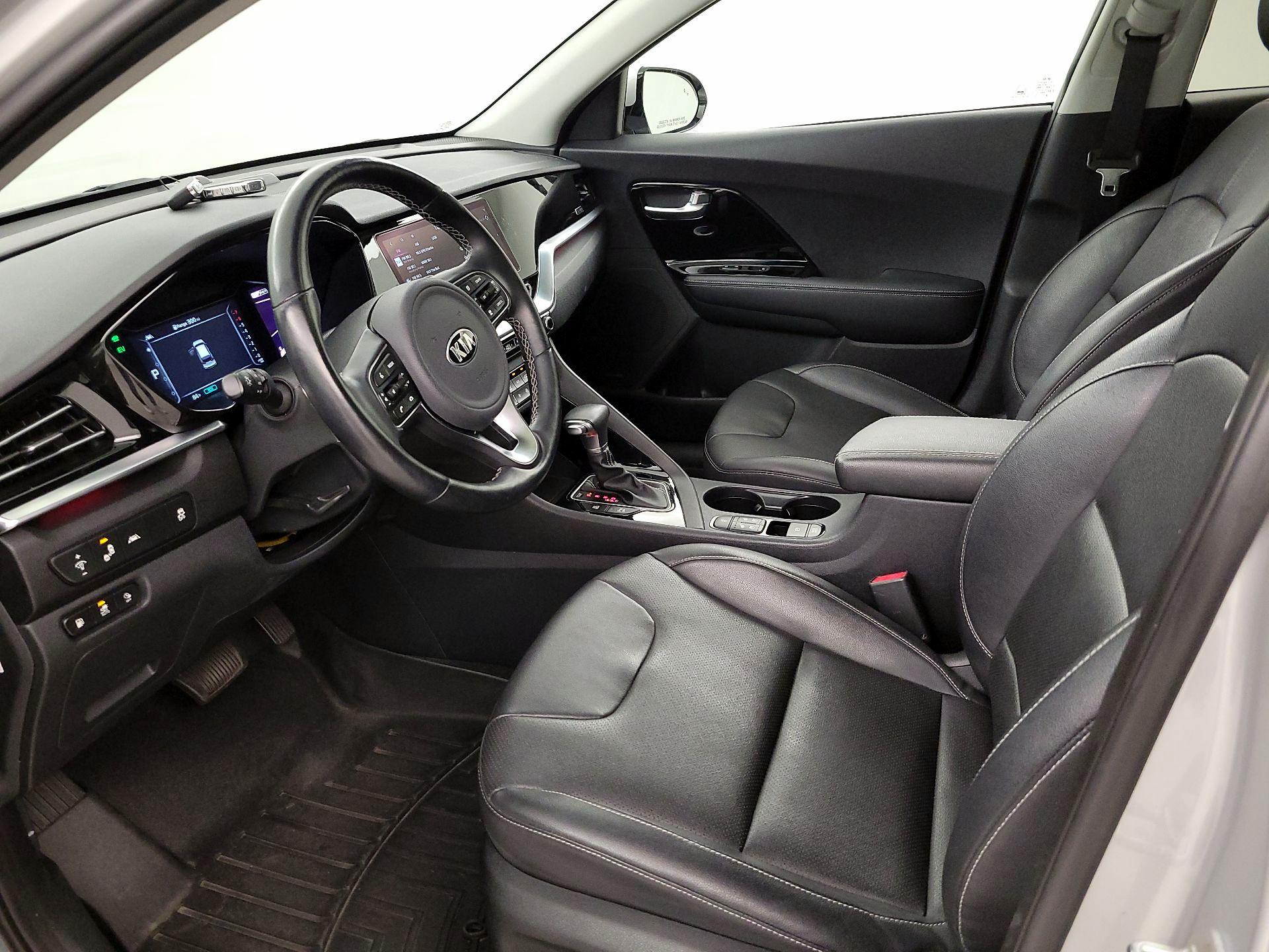 Thumbnail: 2020 Kia Niro - 9