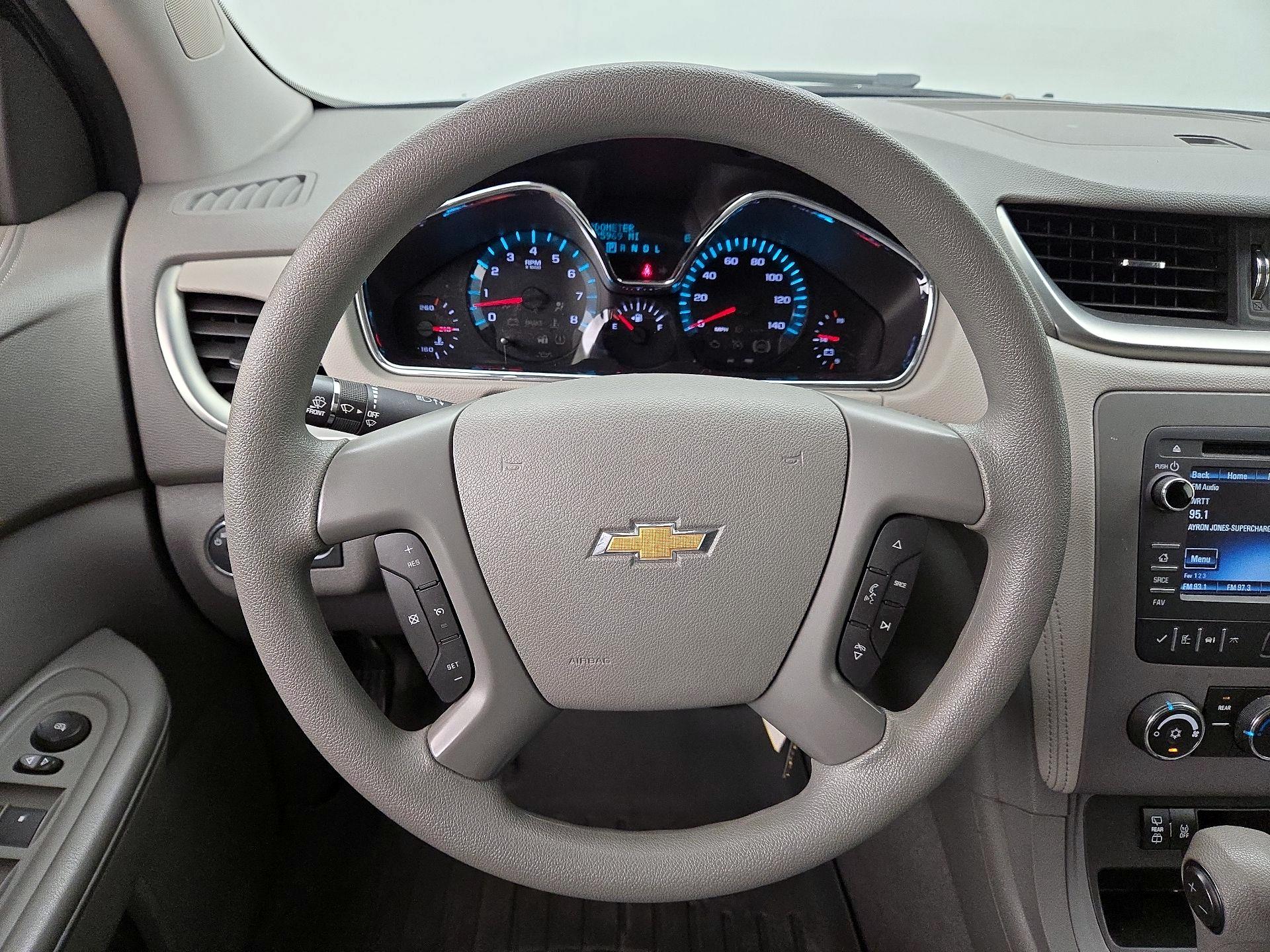 Thumbnail: 2014 Chevrolet Traverse - 10