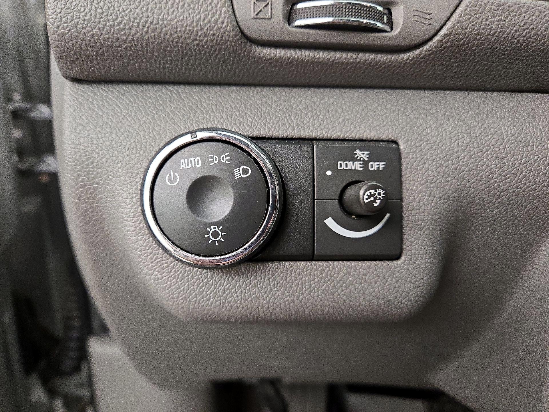 Thumbnail: 2014 Chevrolet Traverse - 13