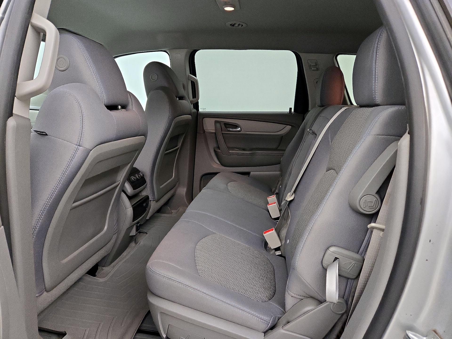 Thumbnail: 2014 Chevrolet Traverse - 18