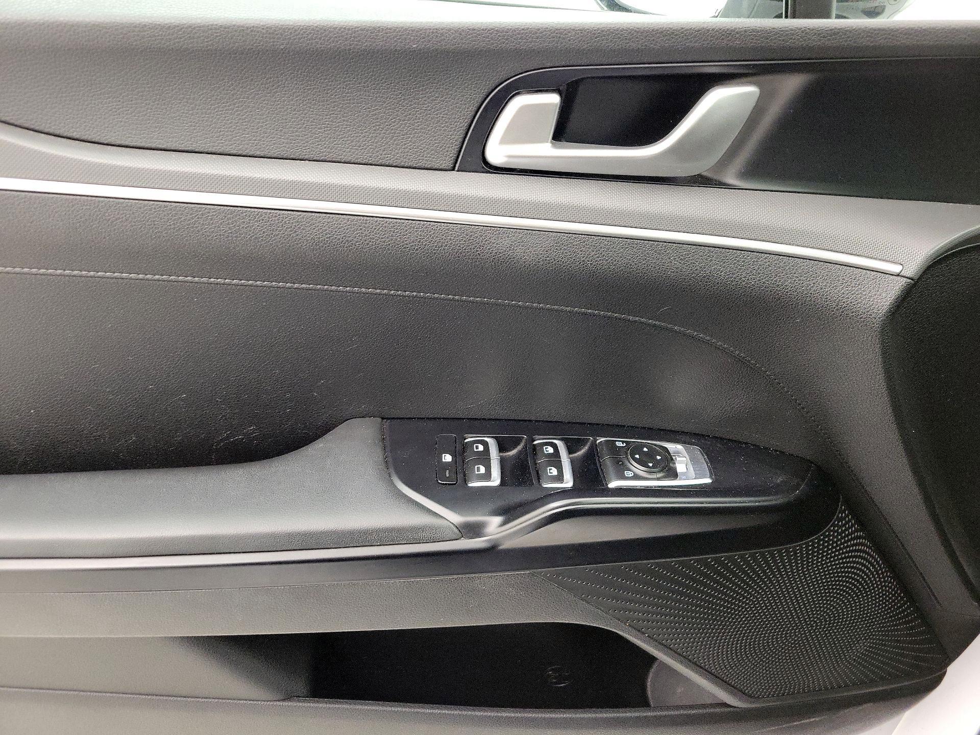 Thumbnail: 2021 Kia K5 - 12