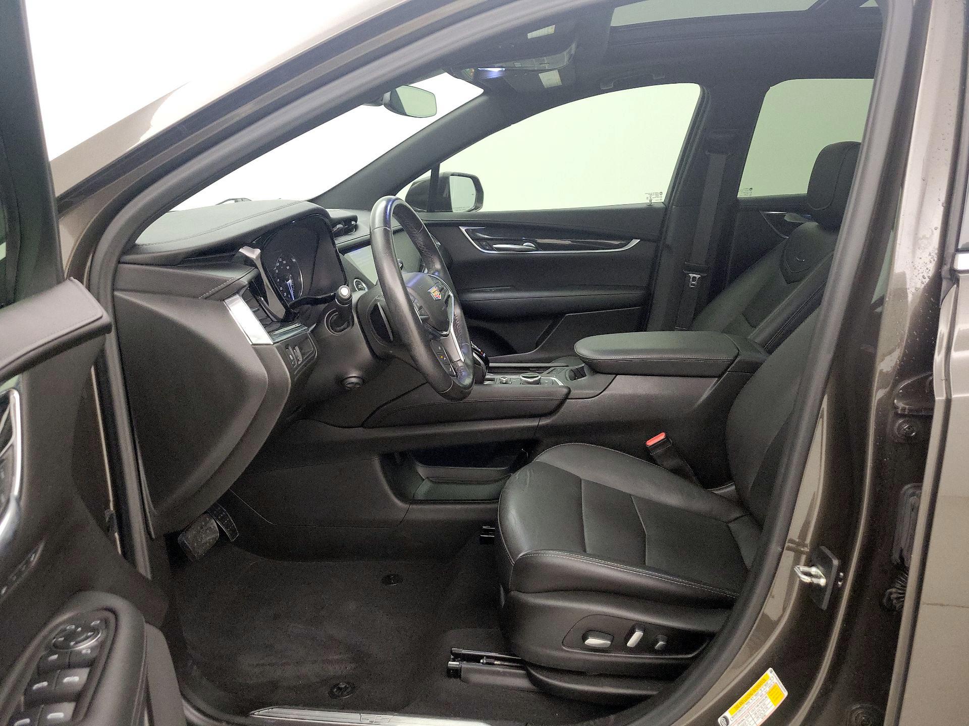 Thumbnail: 2020 Cadillac XT5 - 11