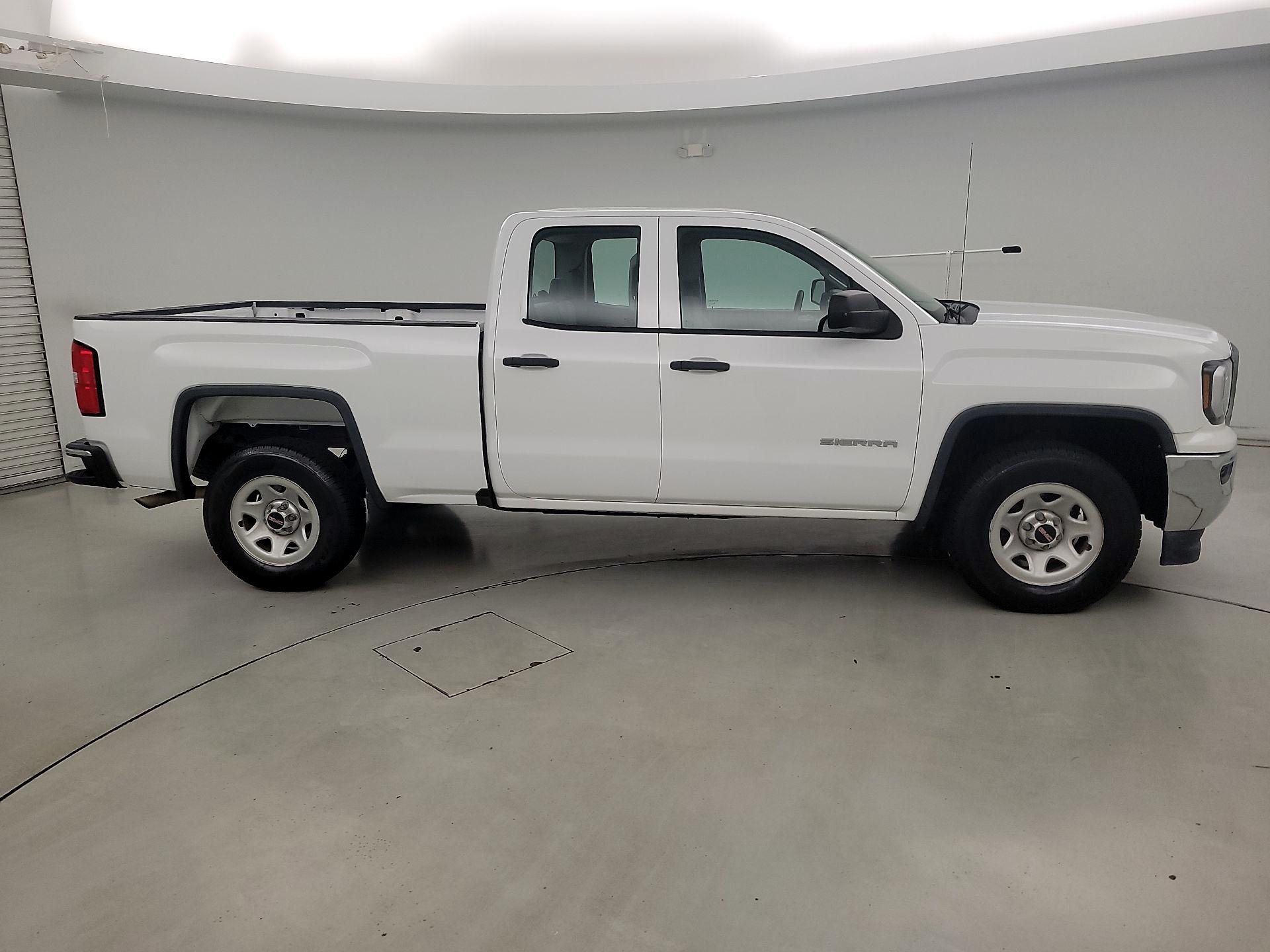 Thumbnail: 2017 GMC Sierra 1500 - 4