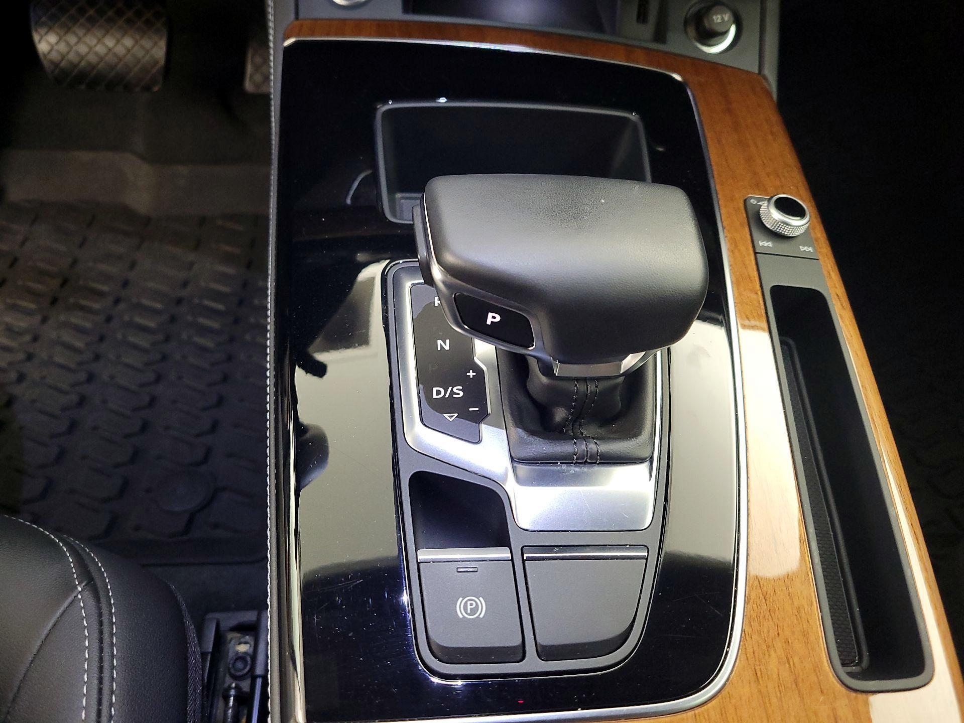 Thumbnail: 2023 Audi Q5 - 15