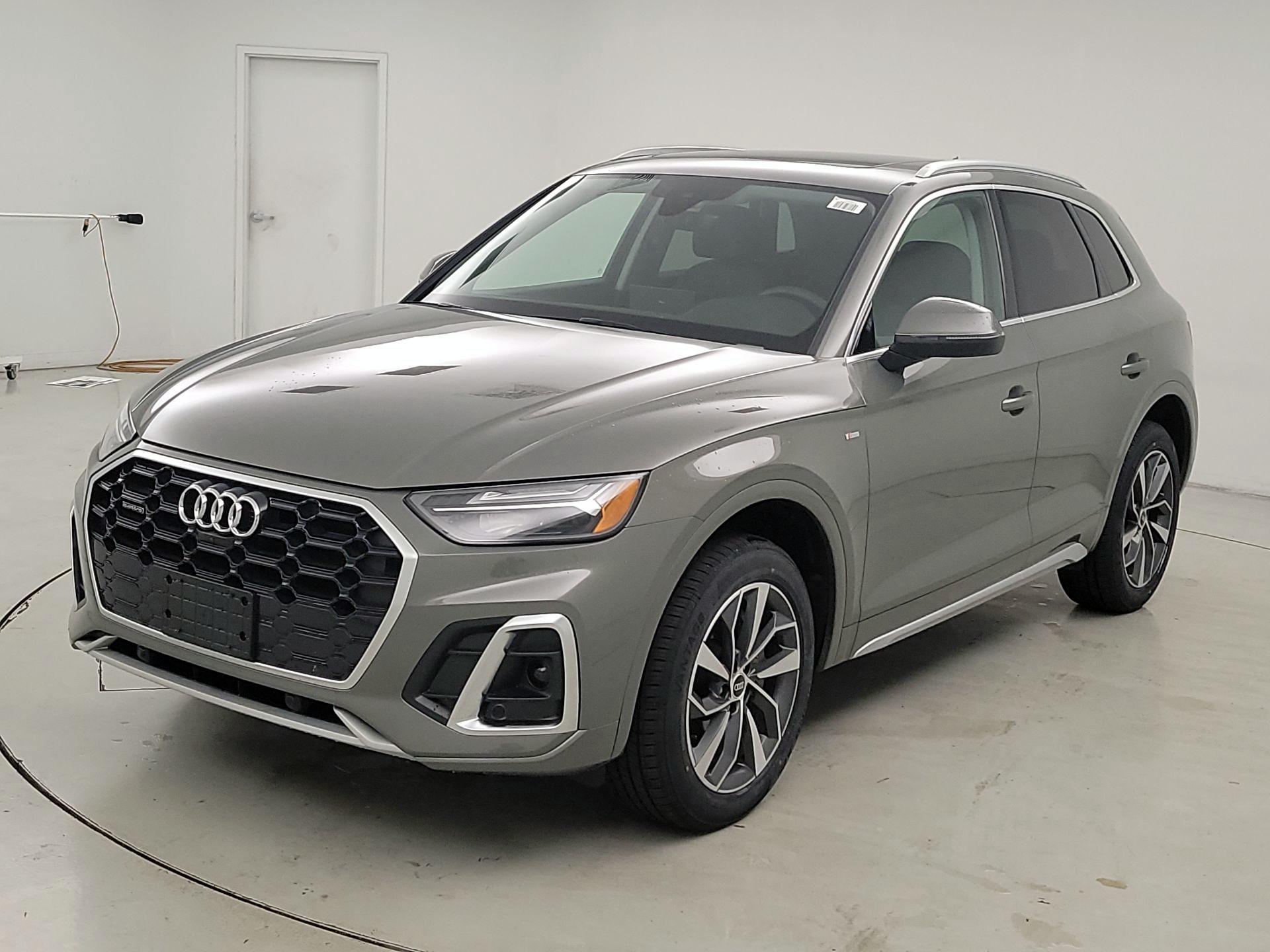 Thumbnail: 2023 Audi Q5 - 3