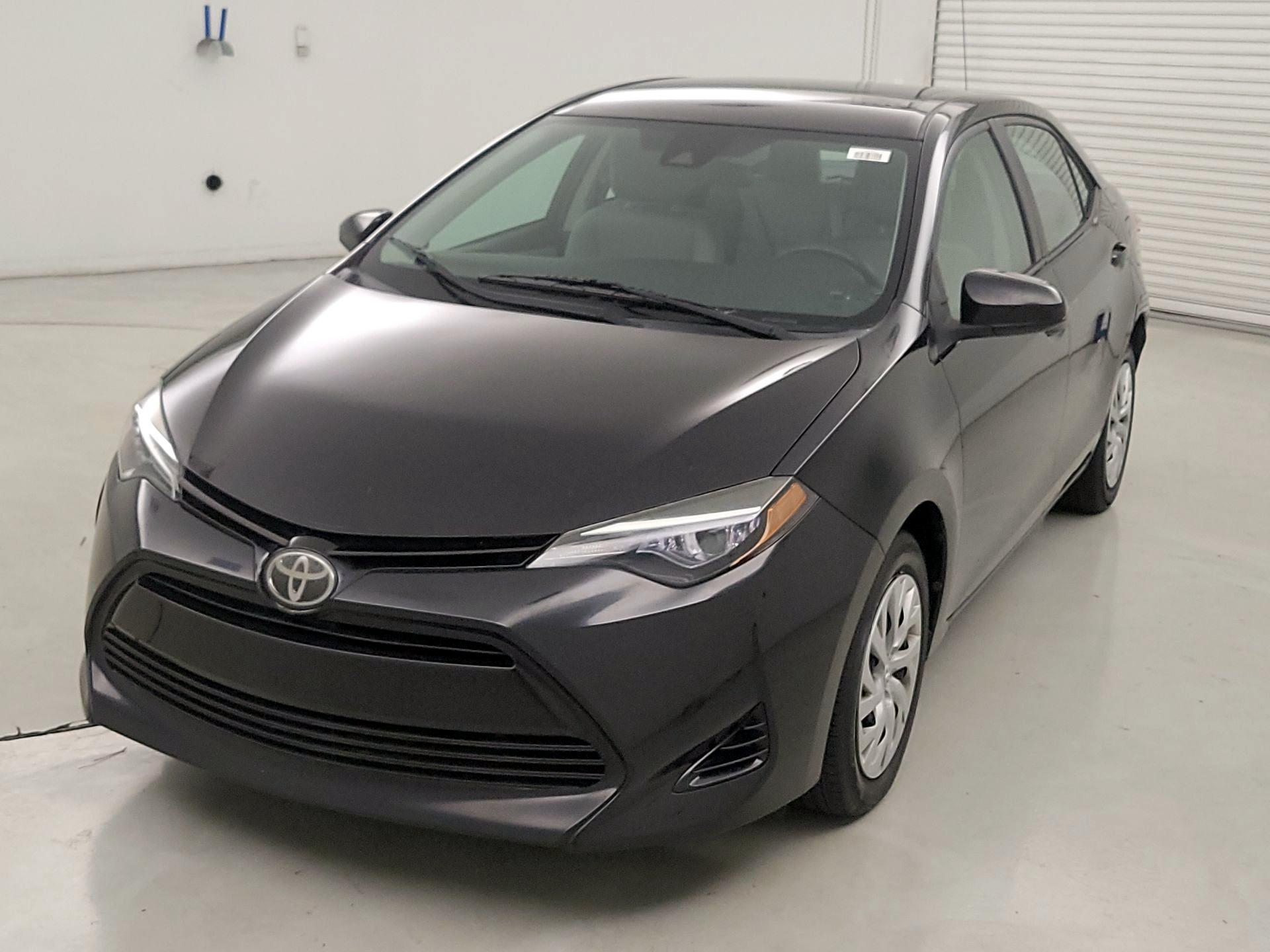 Thumbnail: 2018 Toyota Corolla - 3