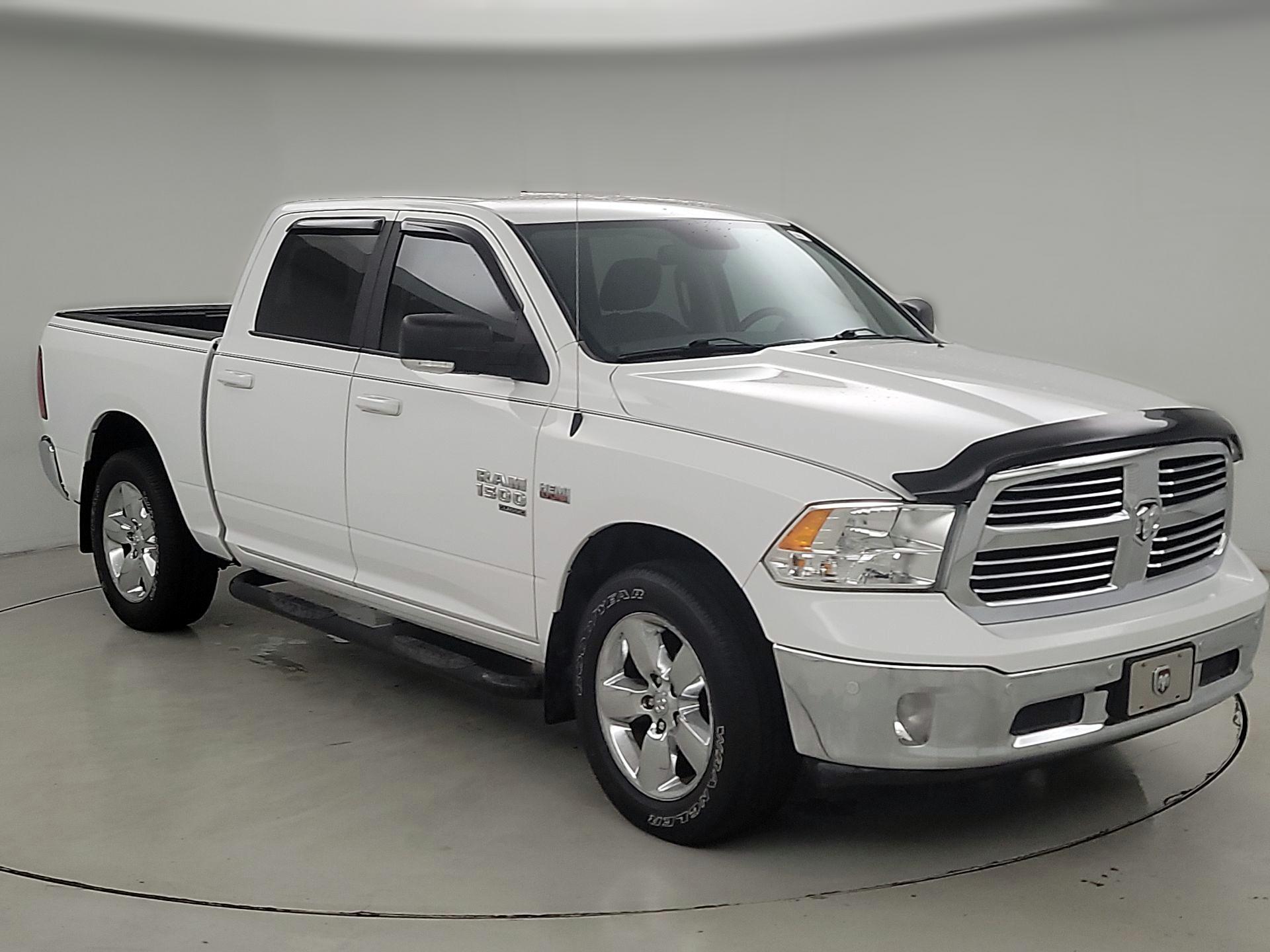 Thumbnail: 2019 RAM 1500 Classic - 1