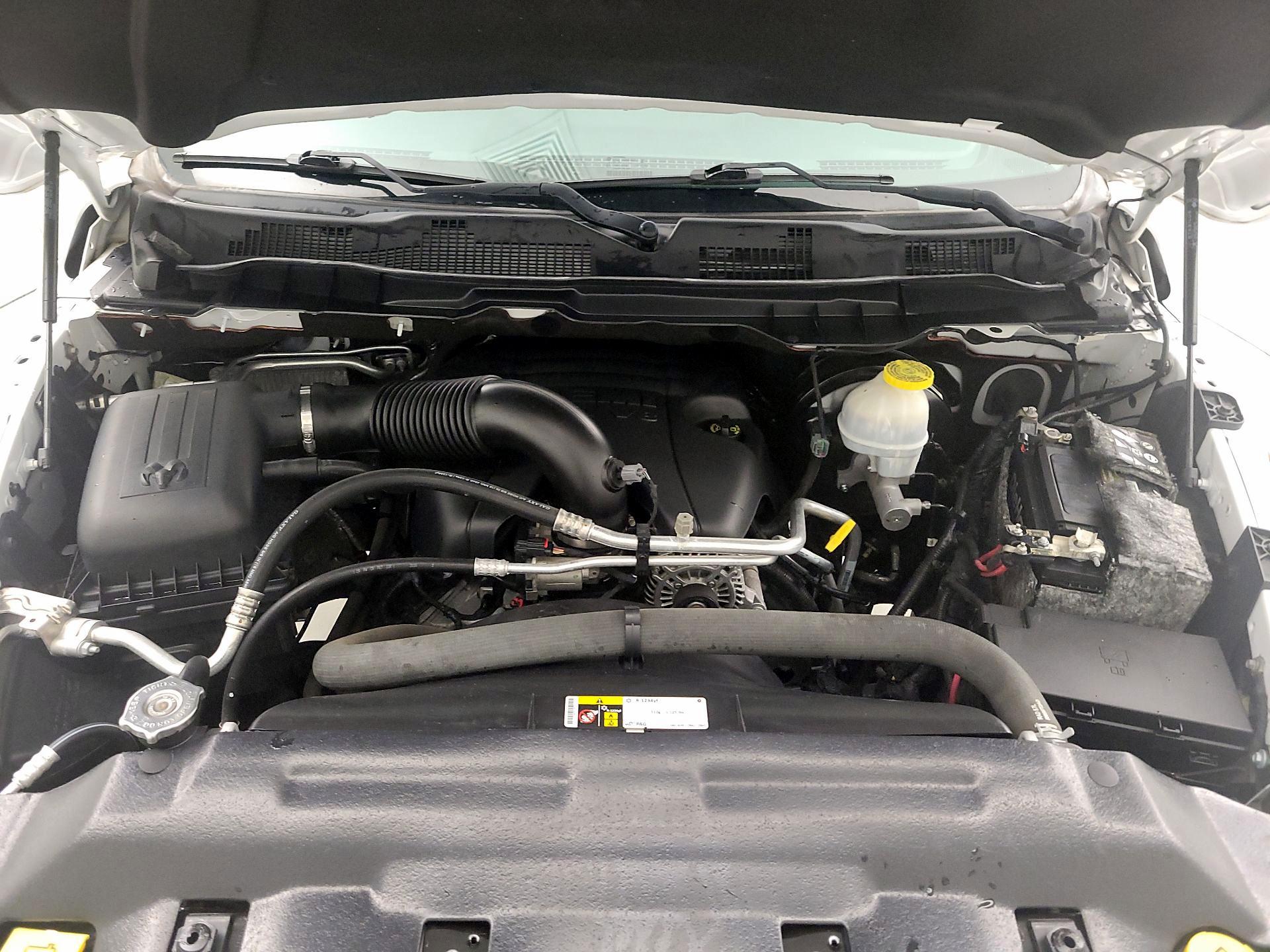 Thumbnail: 2019 RAM 1500 Classic - 19