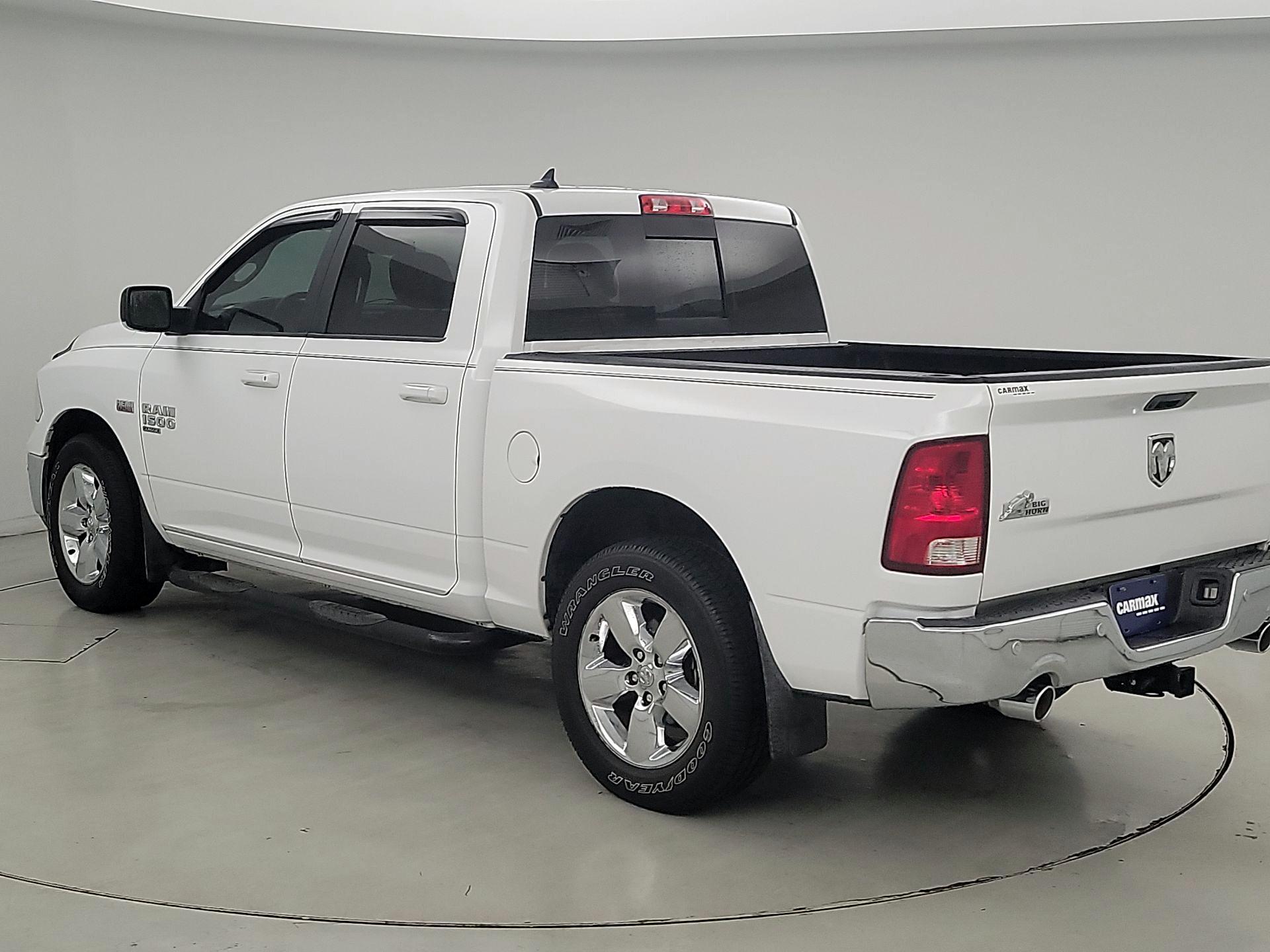 Thumbnail: 2019 RAM 1500 Classic - 7
