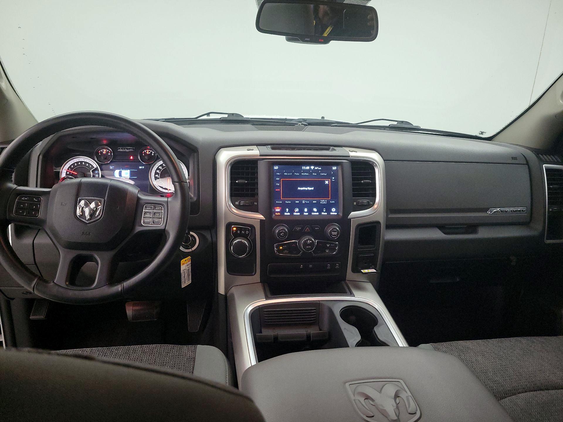 Thumbnail: 2019 RAM 1500 Classic - 8