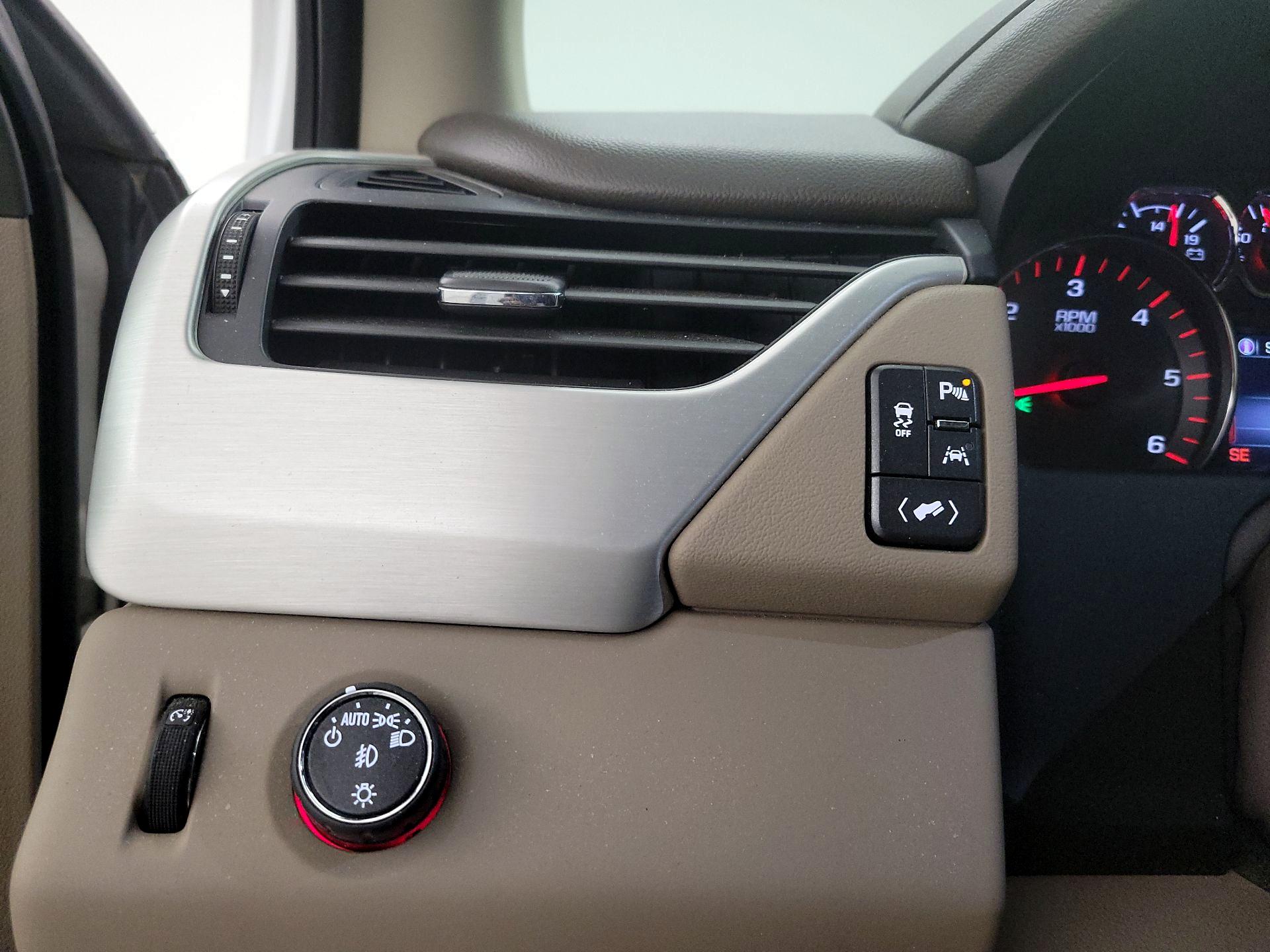 Thumbnail: 2016 GMC Yukon - 11