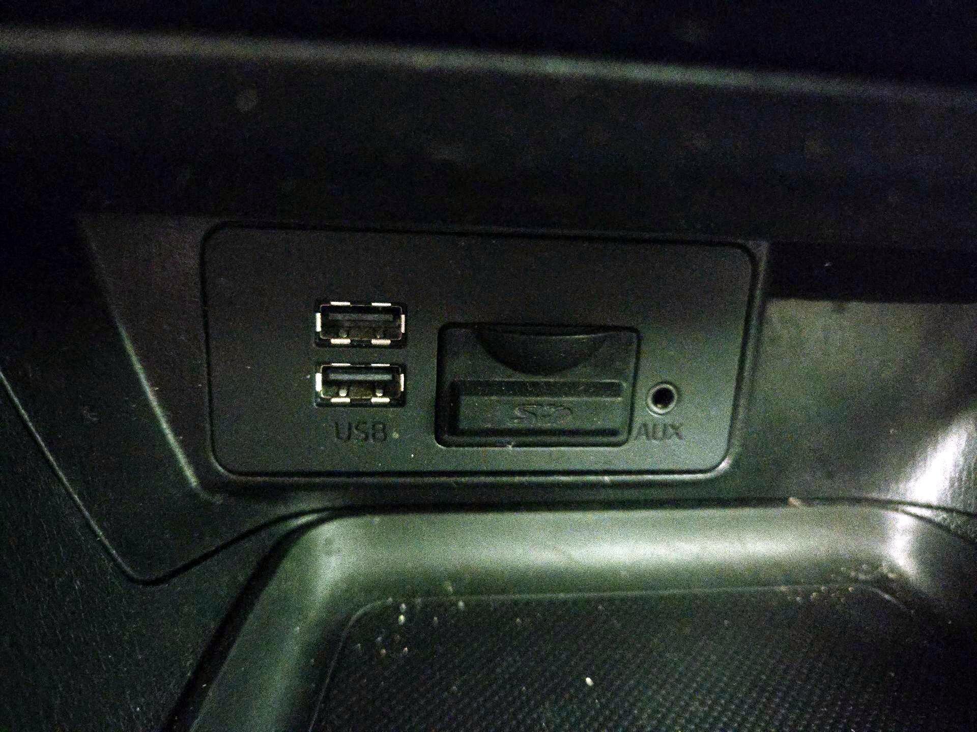 Thumbnail: 2015 Mazda Mazda3 - 17