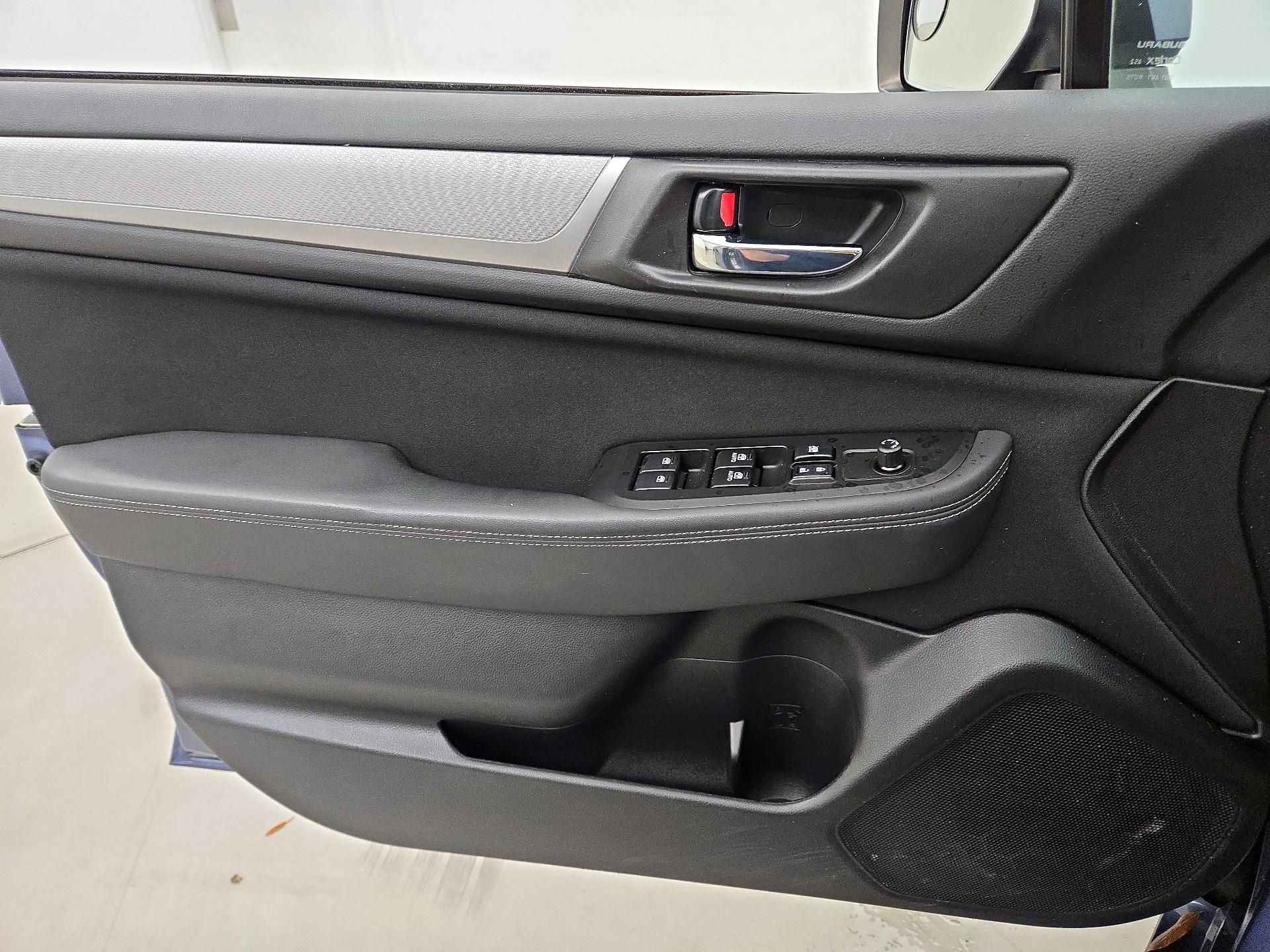 Thumbnail: 2015 Subaru Legacy - 12