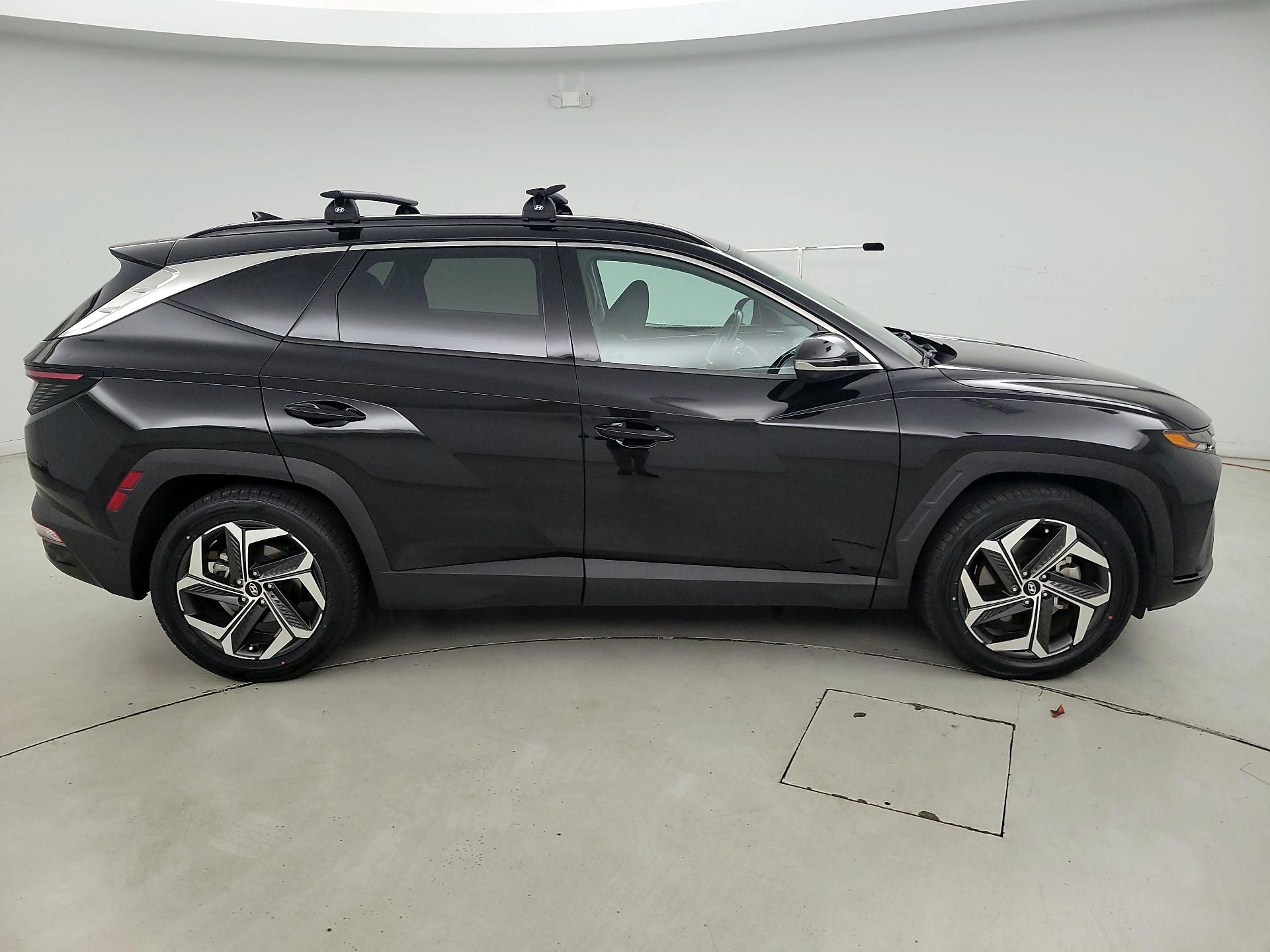 Thumbnail: 2022 Hyundai Tucson - 4