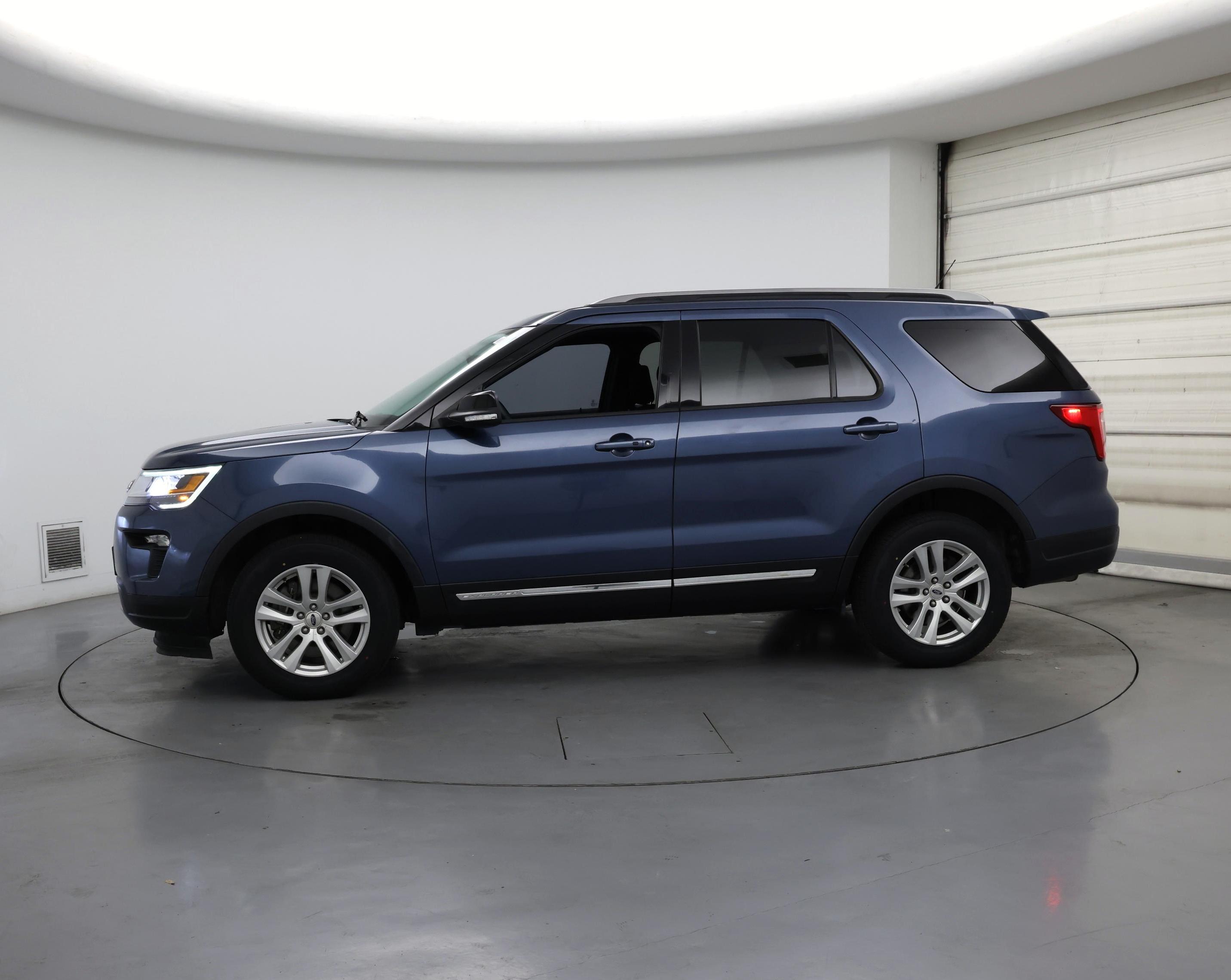 Thumbnail: 2018 Ford Explorer - 3