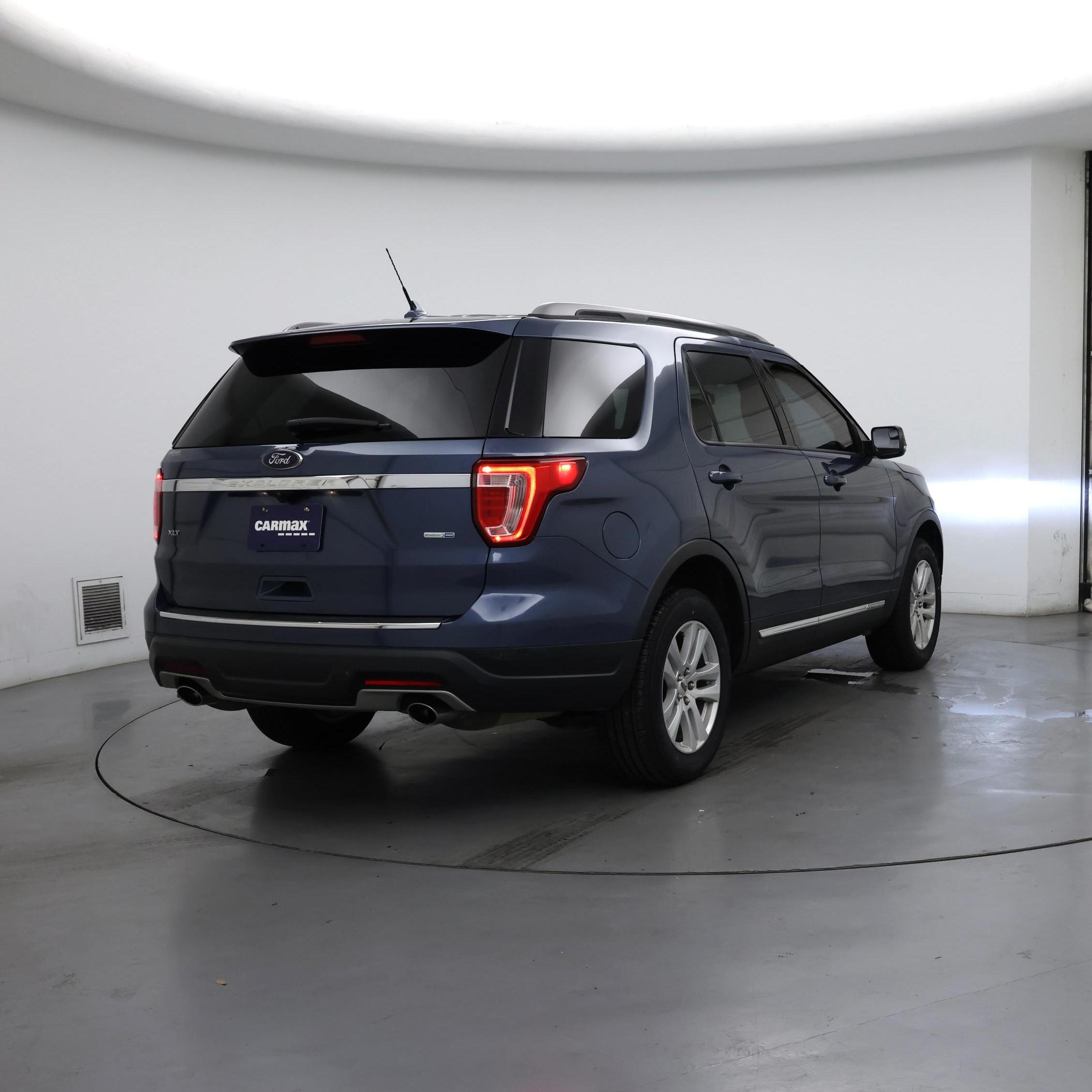Thumbnail: 2018 Ford Explorer - 8
