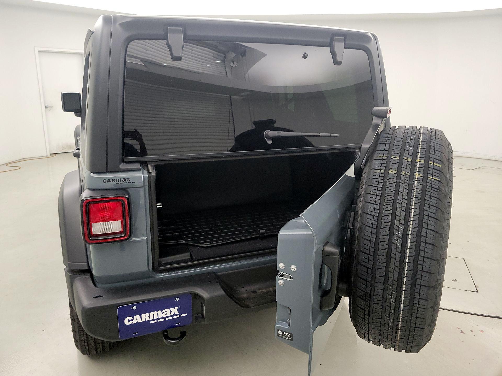 Thumbnail: 2025 Jeep Wrangler - 18