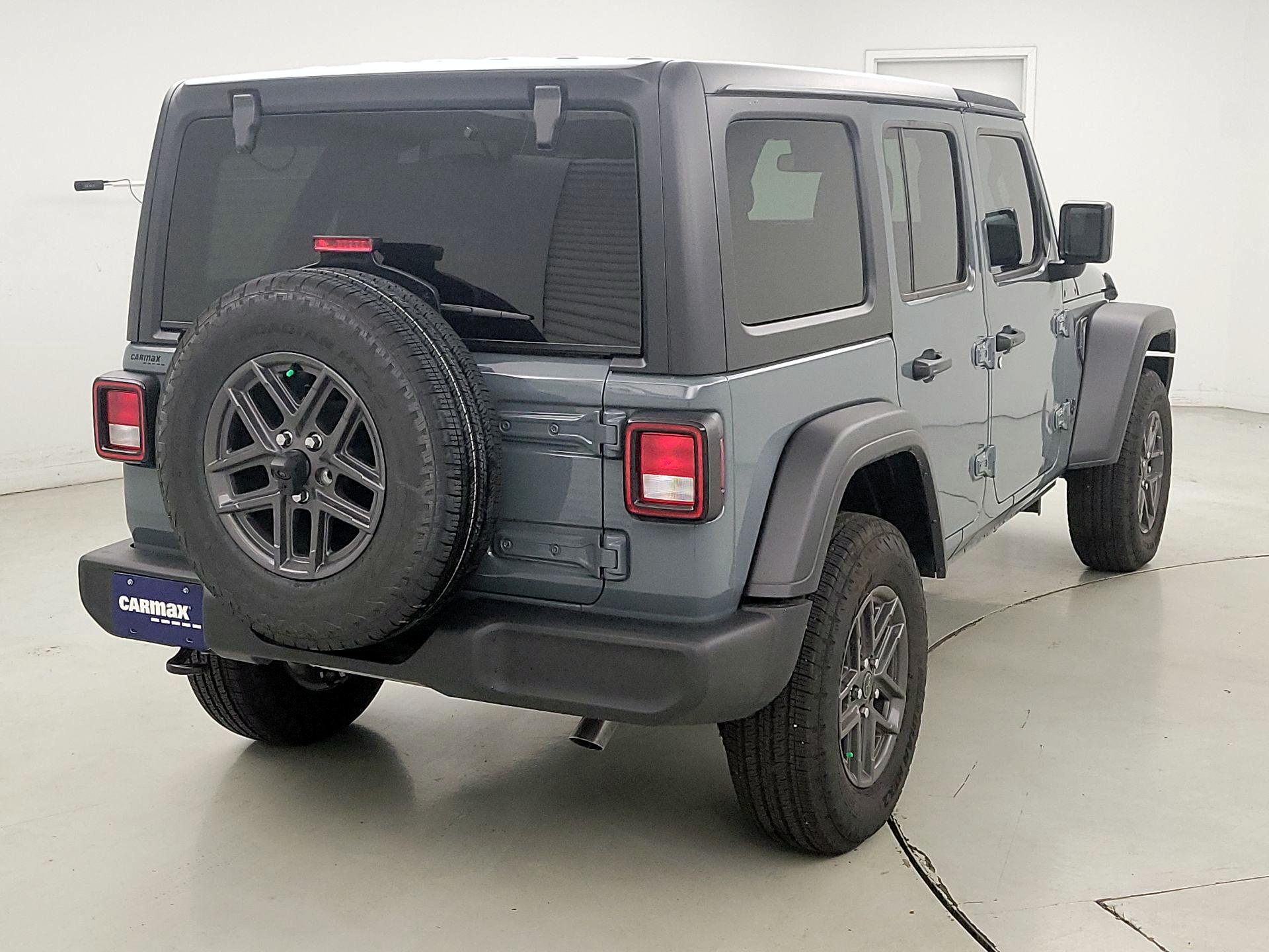 Thumbnail: 2025 Jeep Wrangler - 5