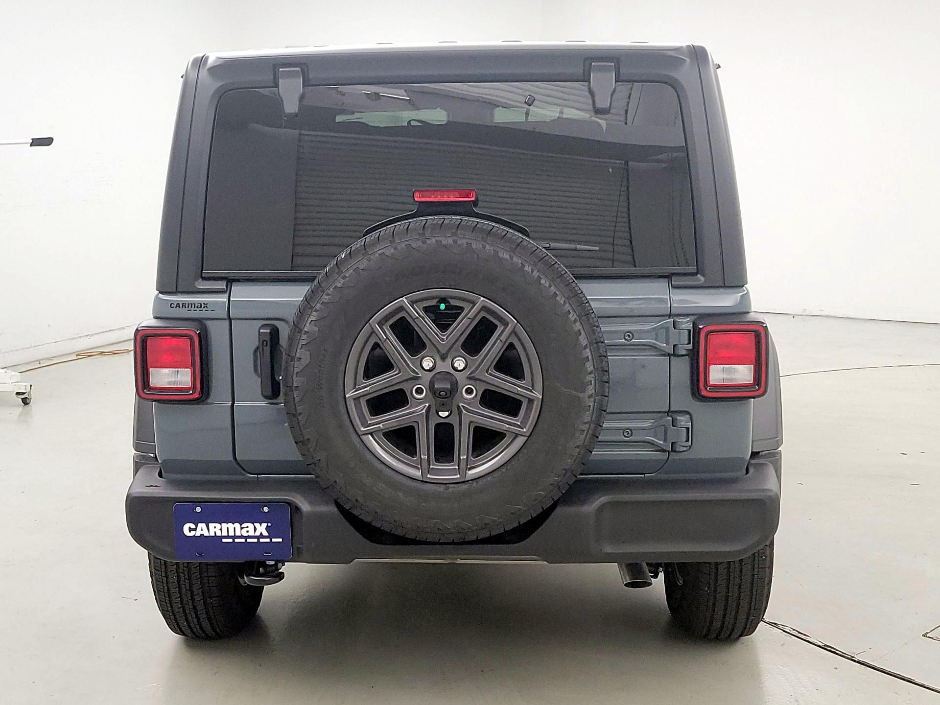 Thumbnail: 2025 Jeep Wrangler - 6