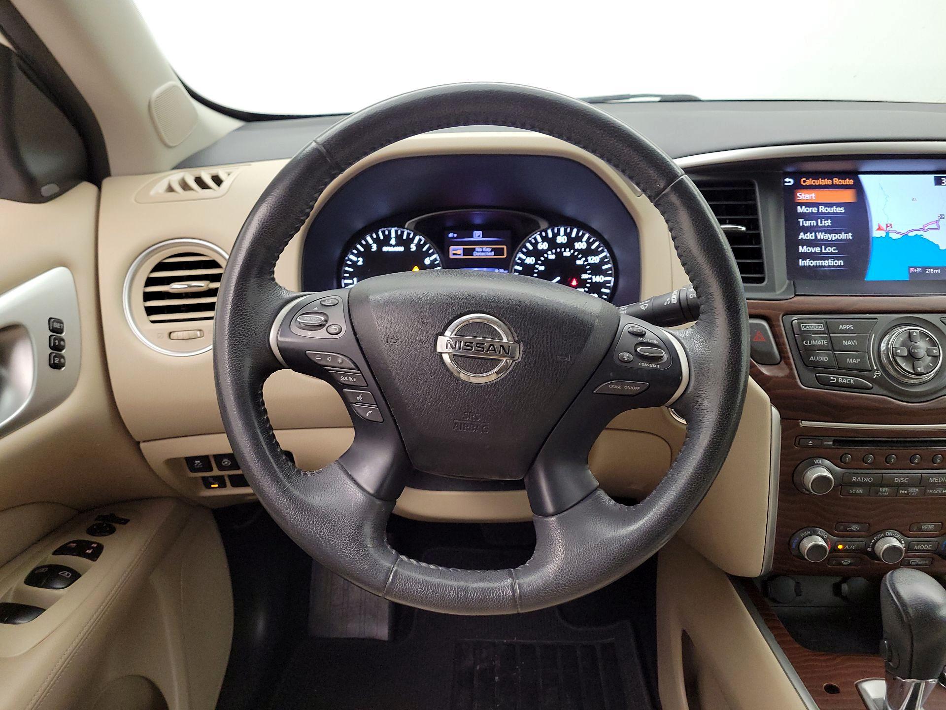 Thumbnail: 2017 Nissan Pathfinder - 10
