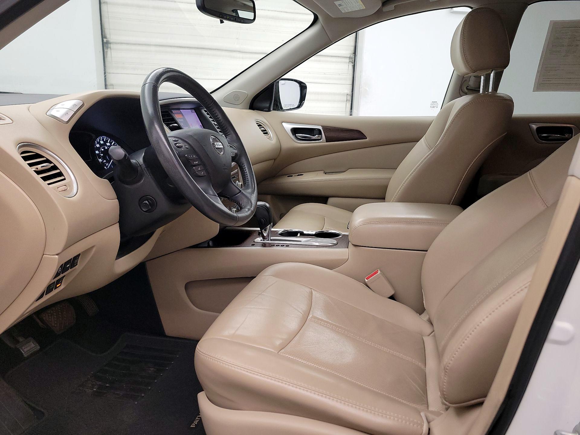 Thumbnail: 2017 Nissan Pathfinder - 11