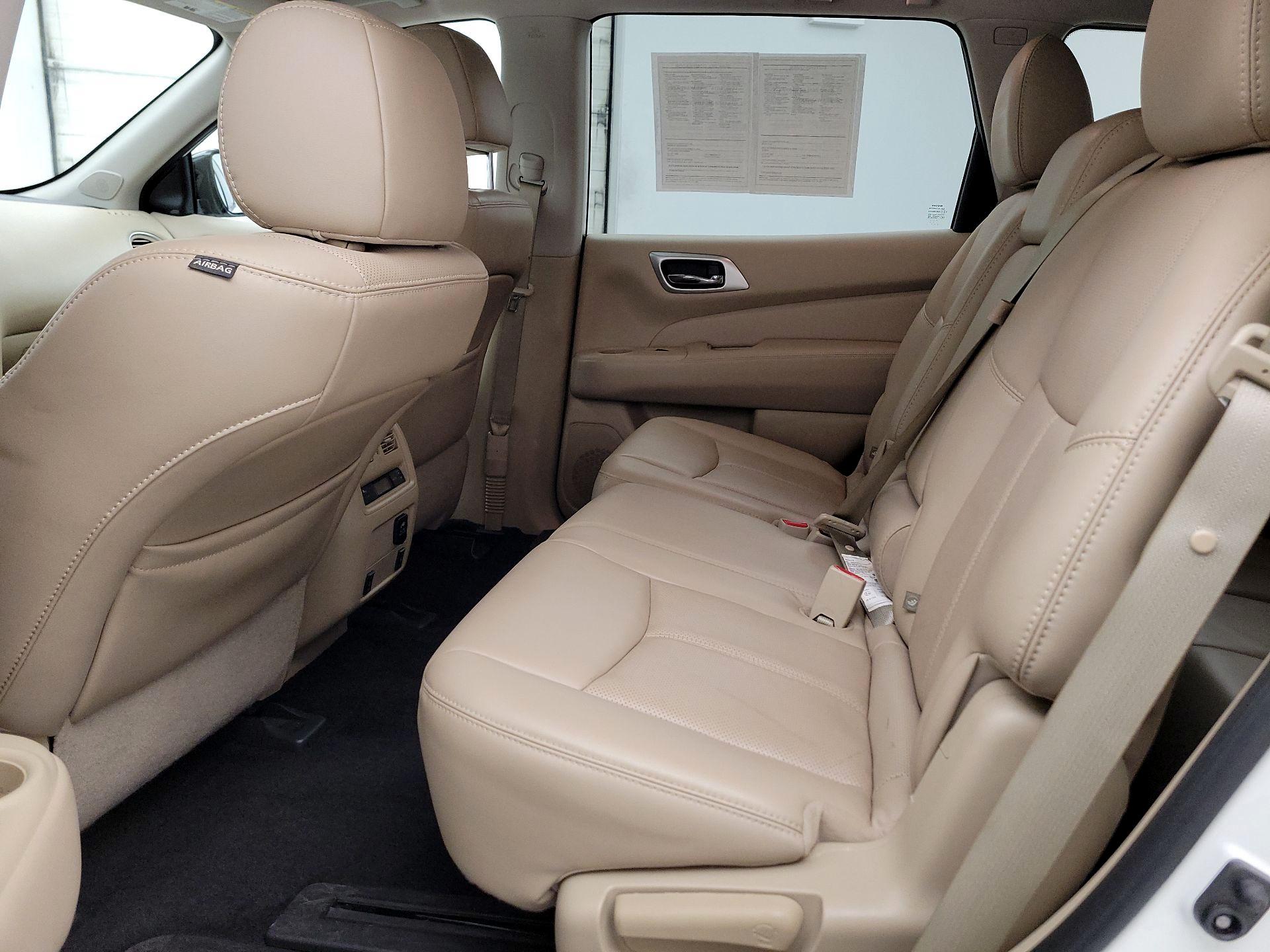 Thumbnail: 2017 Nissan Pathfinder - 20