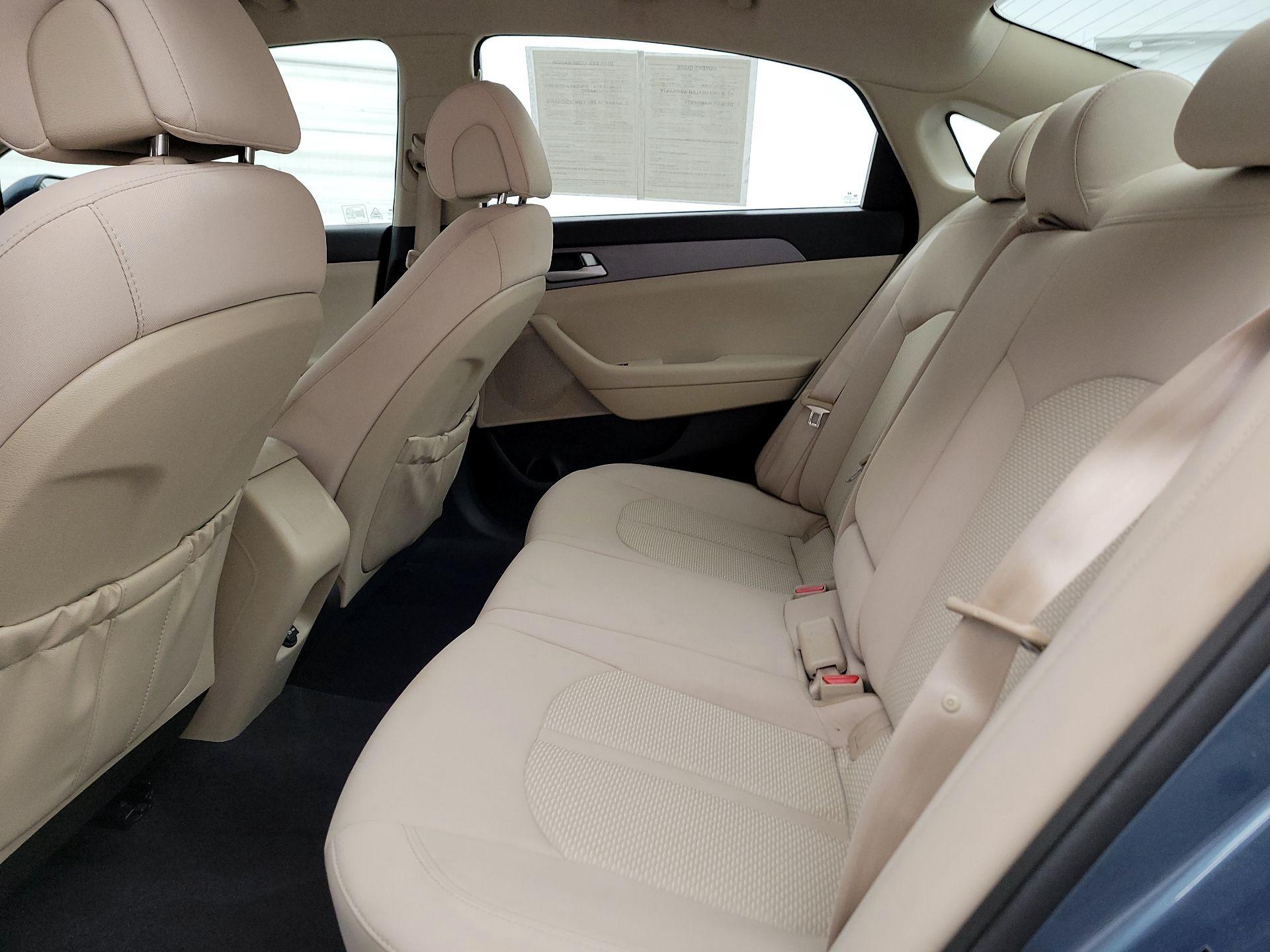 Thumbnail: 2015 Hyundai Sonata - 18