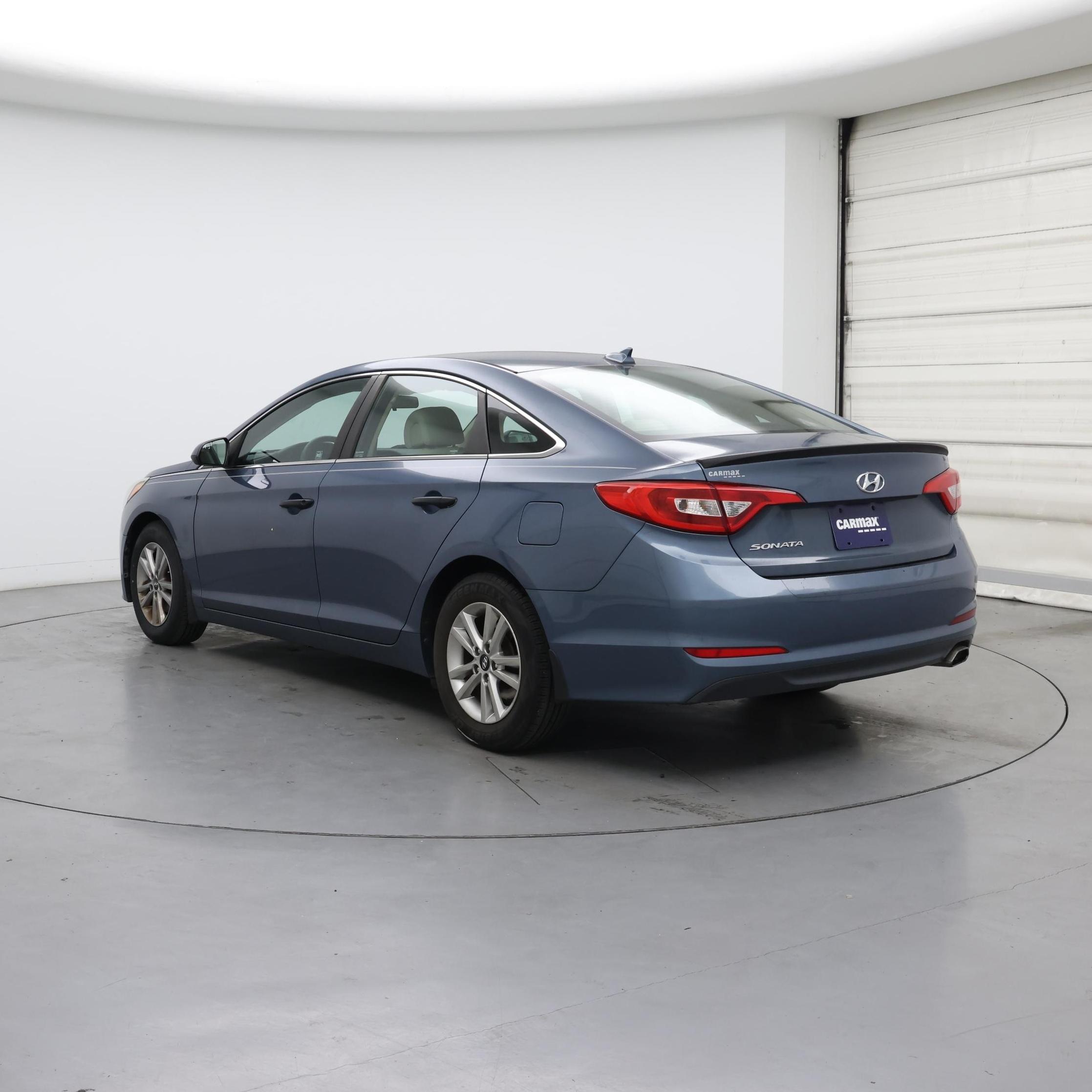 Thumbnail: 2015 Hyundai Sonata - 2