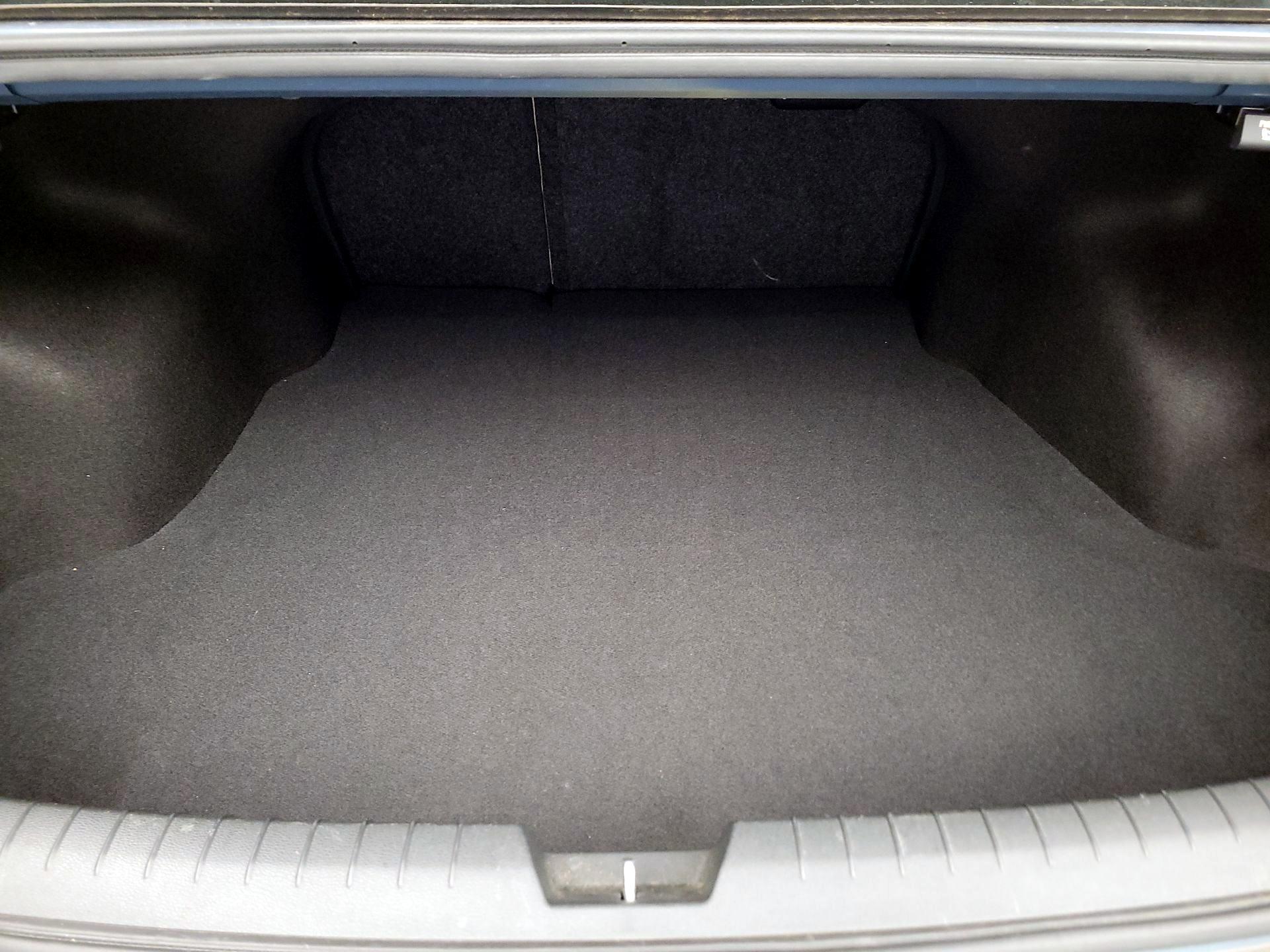 Thumbnail: 2015 Hyundai Sonata - 19