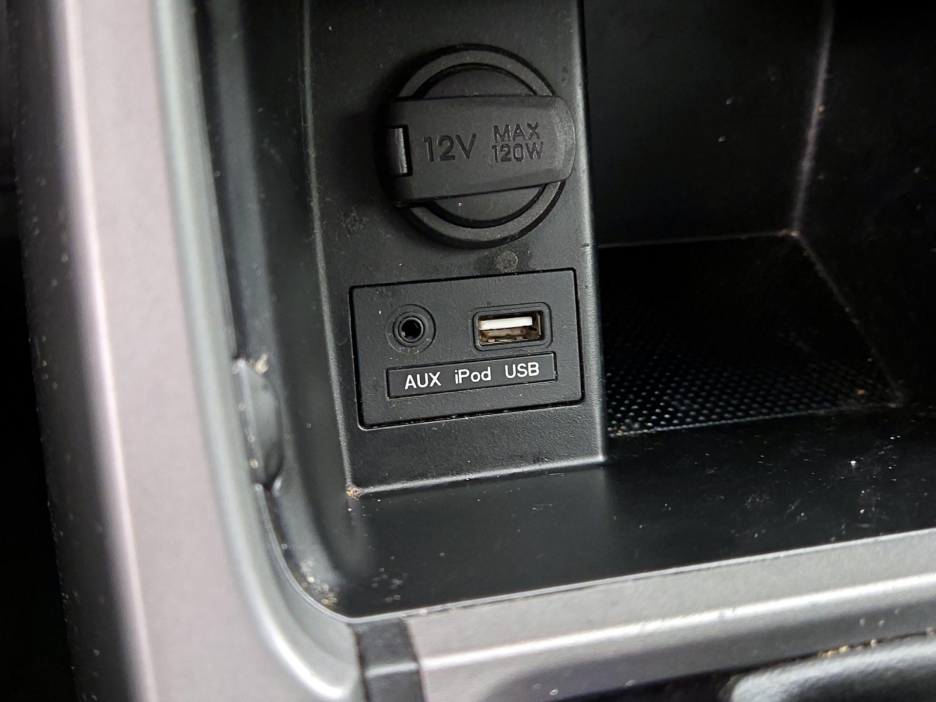 Thumbnail: 2014 Hyundai Elantra - 18