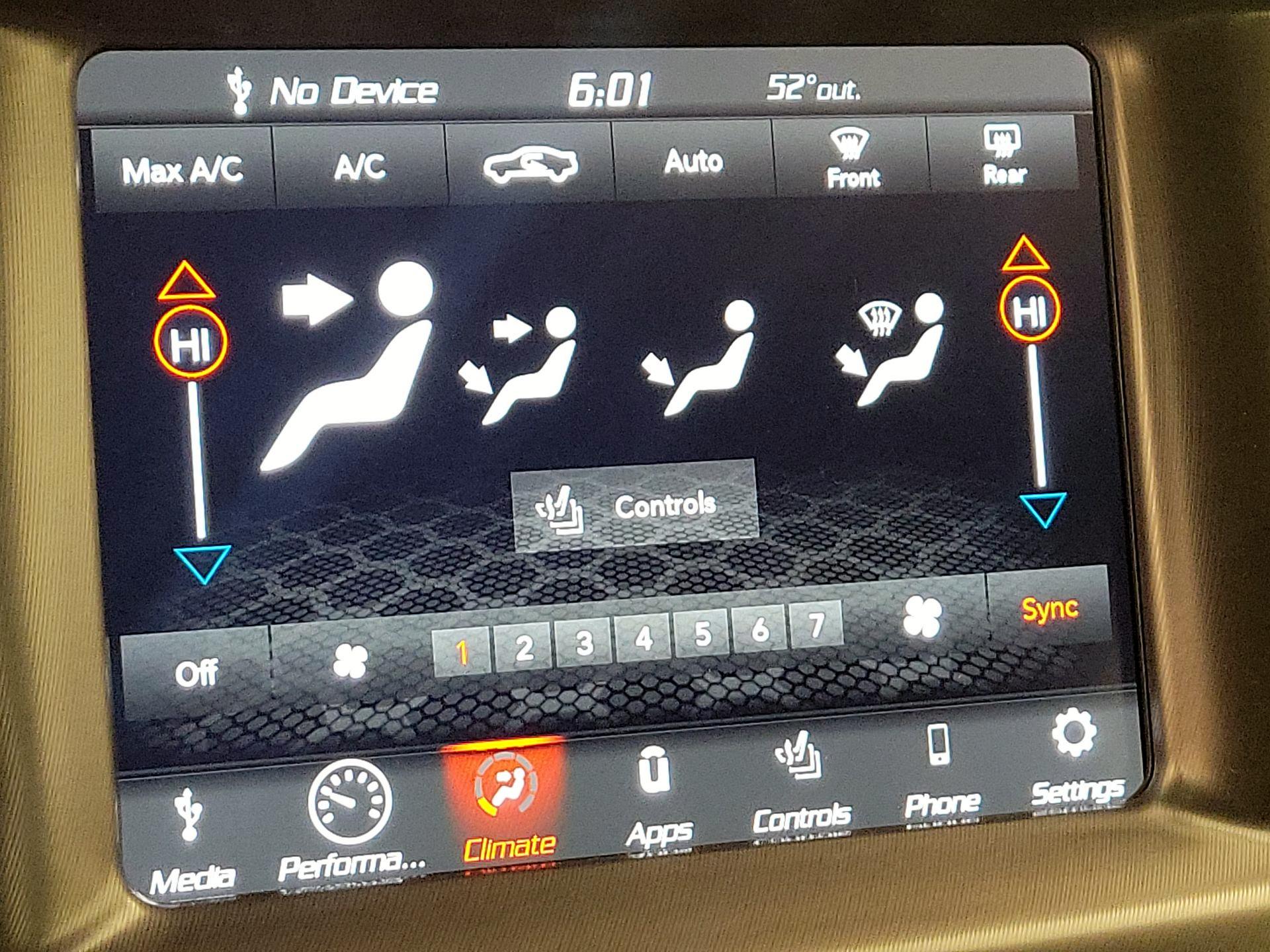 Thumbnail: 2021 Dodge Charger - 16