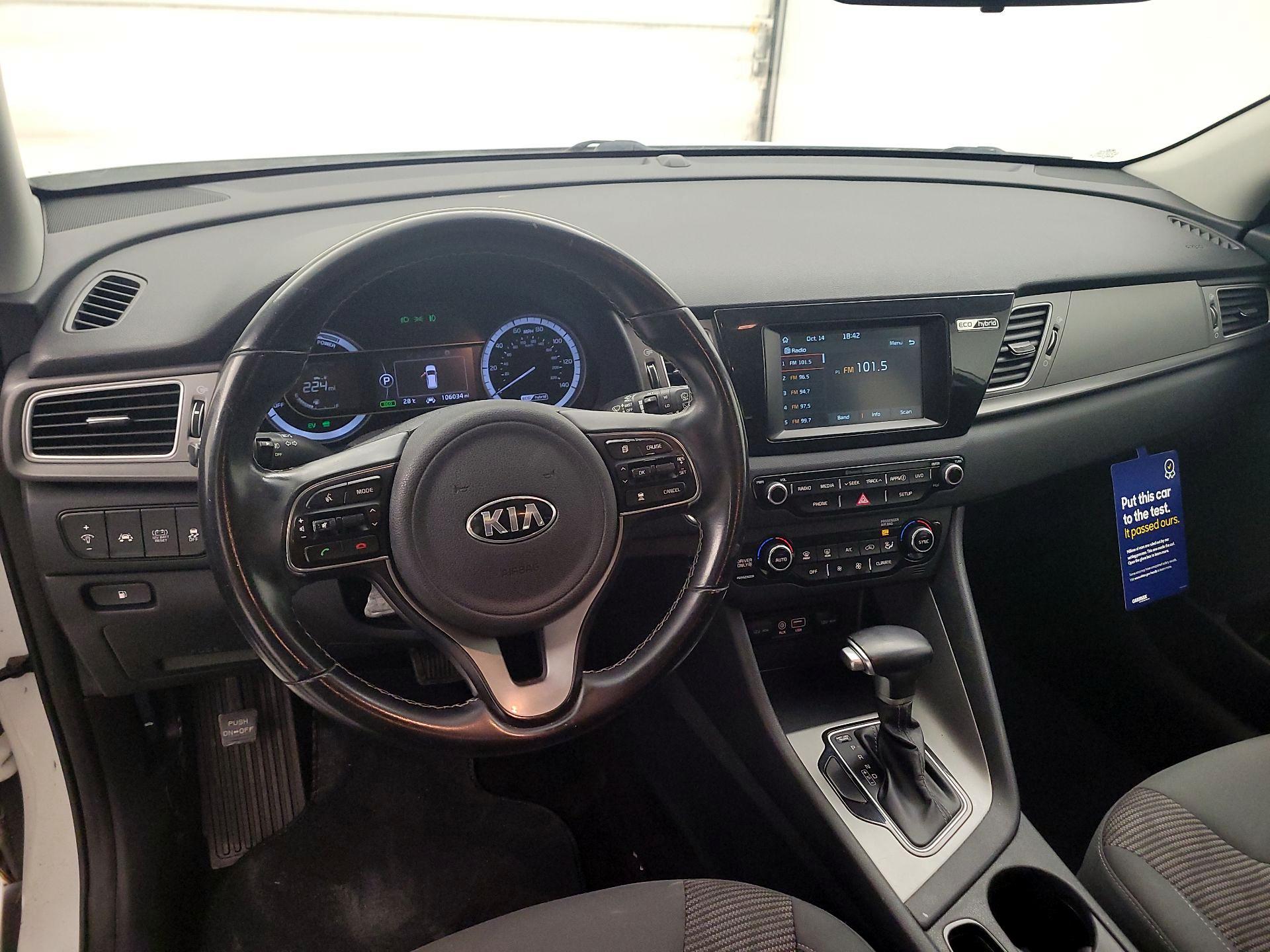 Thumbnail: 2019 Kia Niro - 9