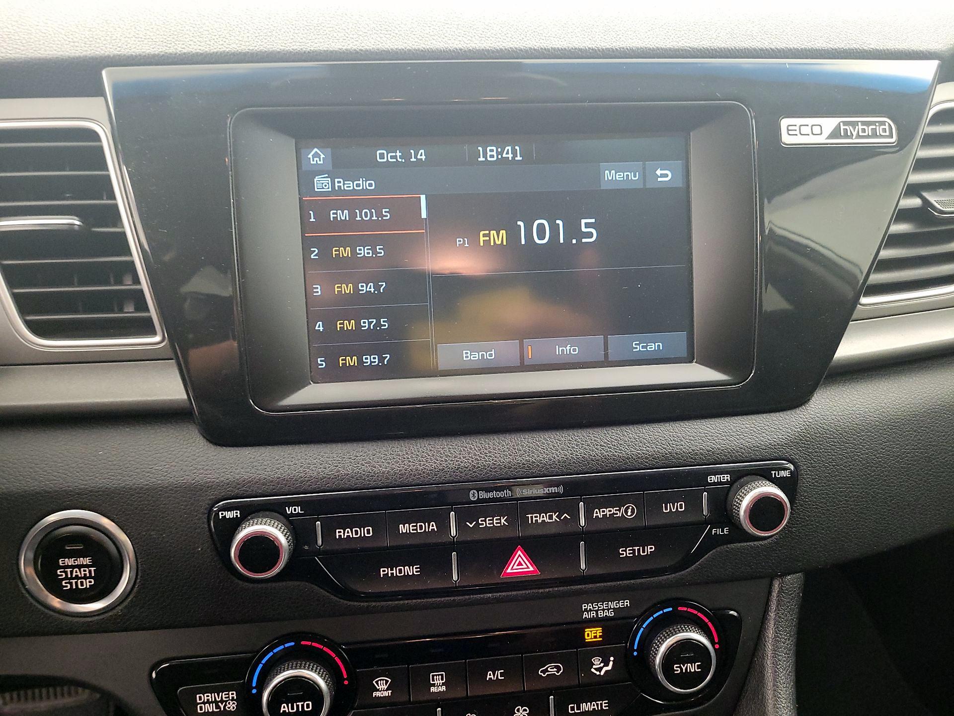Thumbnail: 2019 Kia Niro - 15