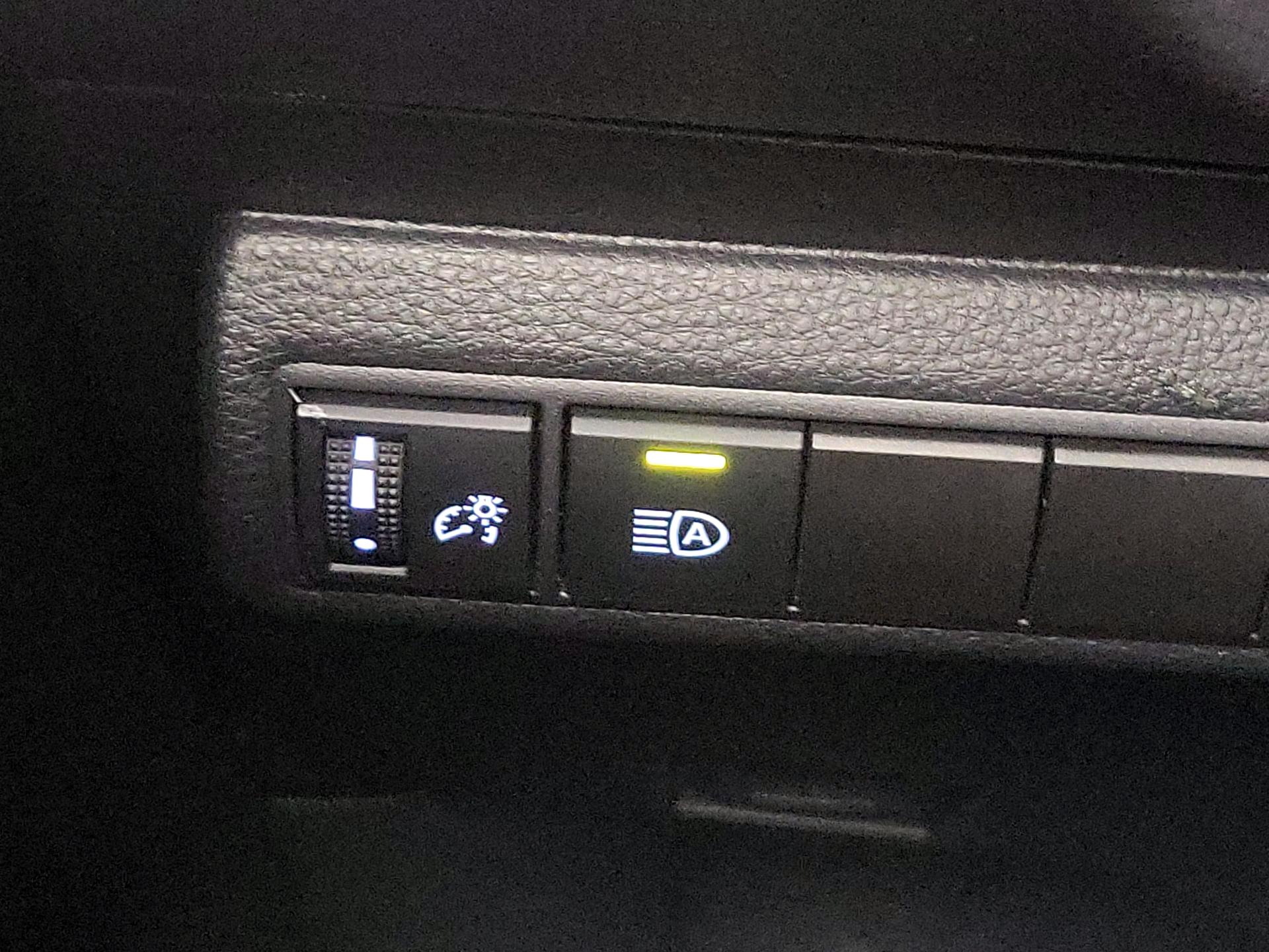 Thumbnail: 2024 Toyota Corolla - 13